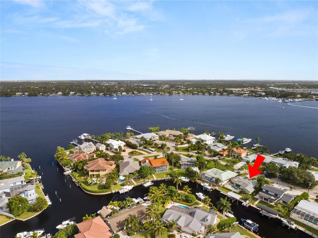 Photo of 1229 SW Dyer Point Road, Palm City, FL 34990 (MLS # F10406773)