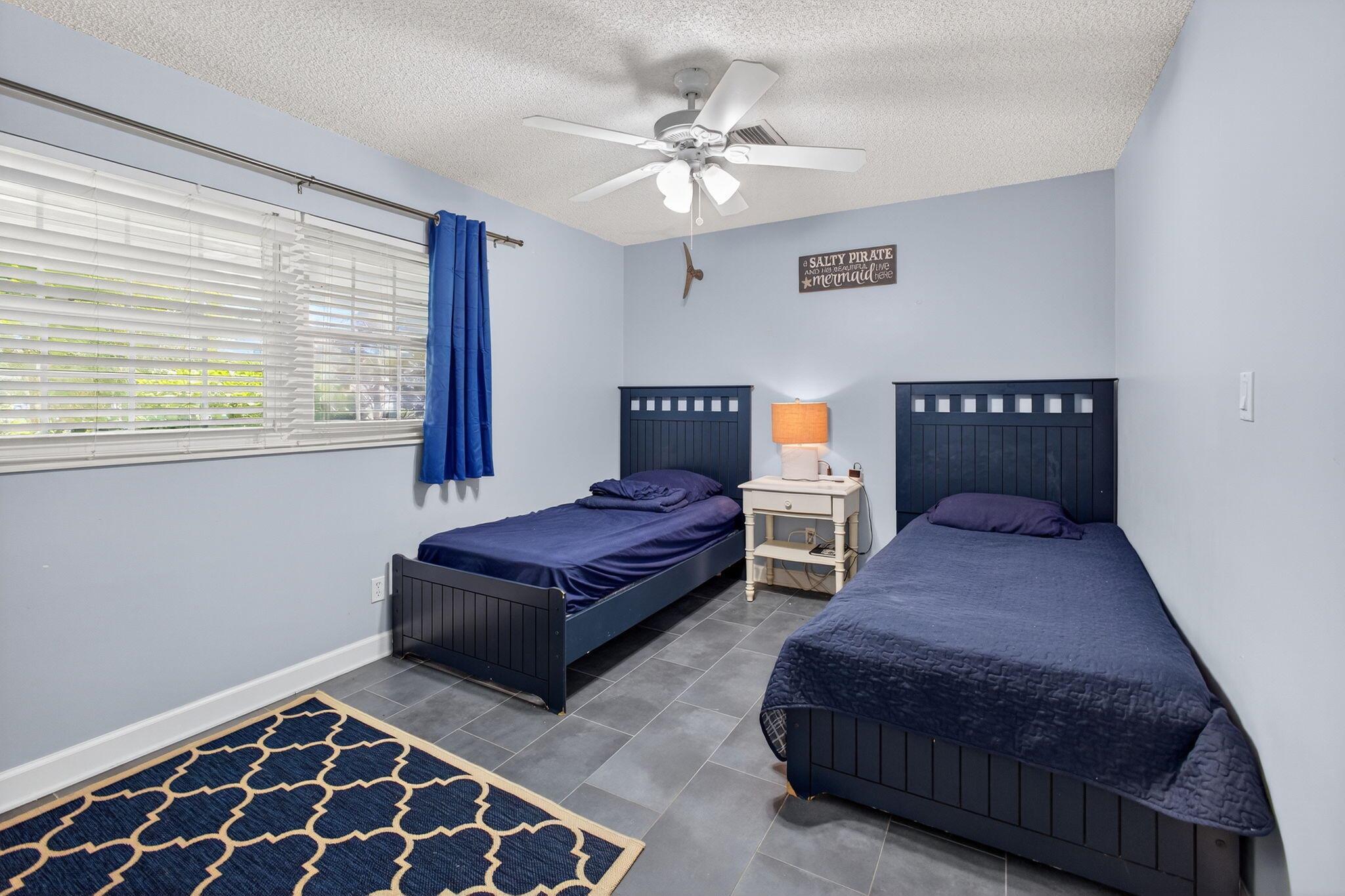 SURFSIDE UNIT 2 - Residential Lease