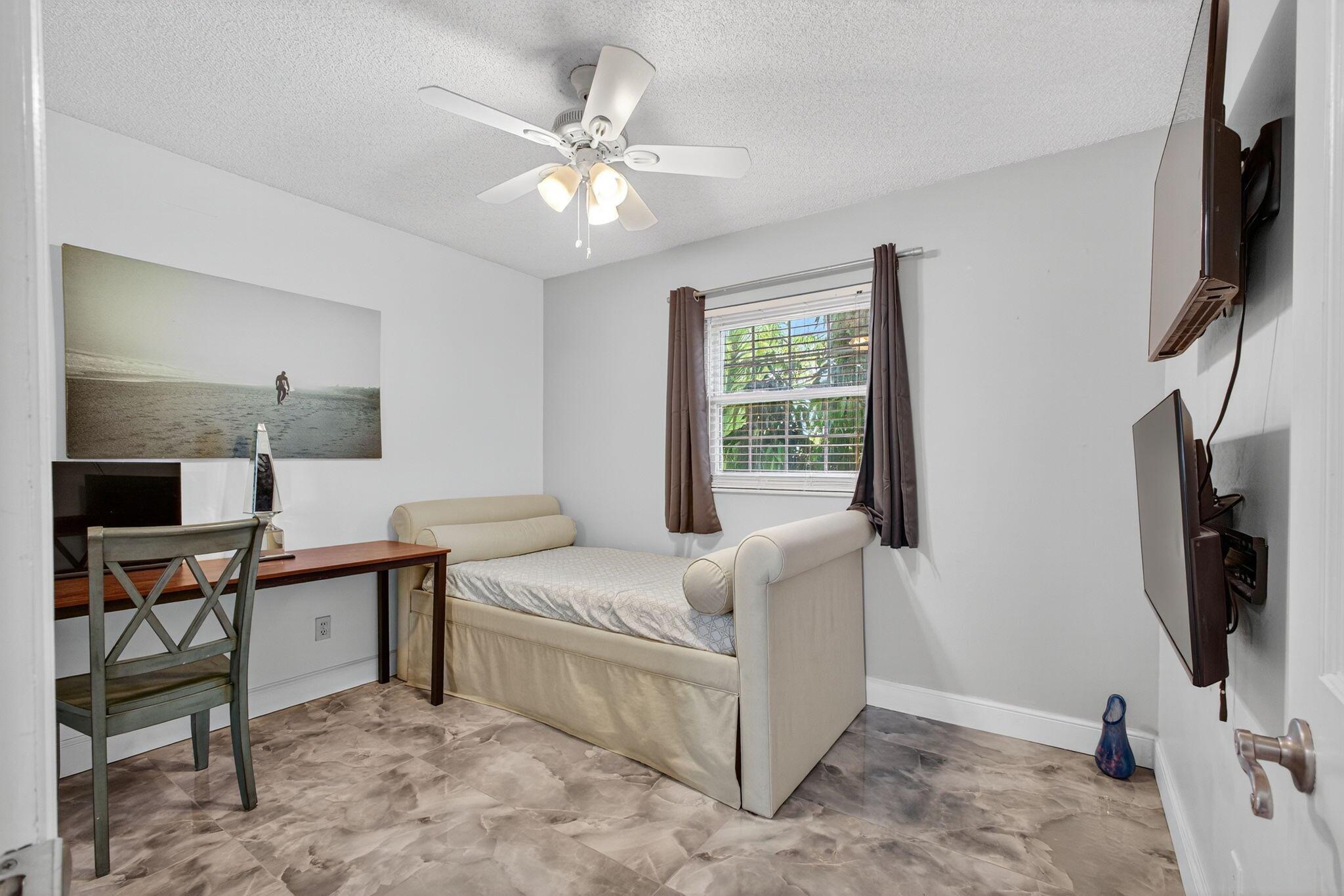 SURFSIDE UNIT 2 - Residential Lease