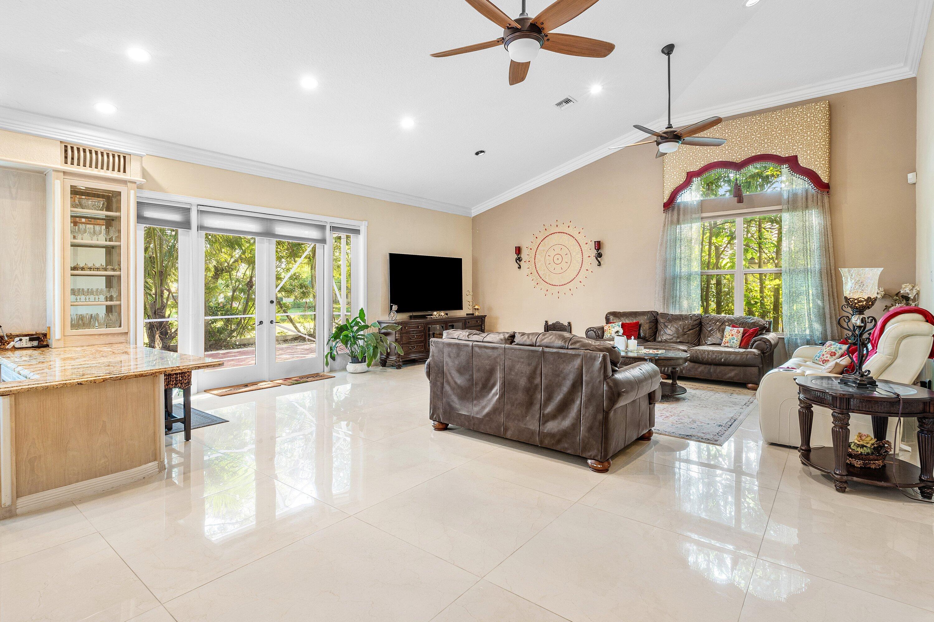 EAGLE TRACE - Residential