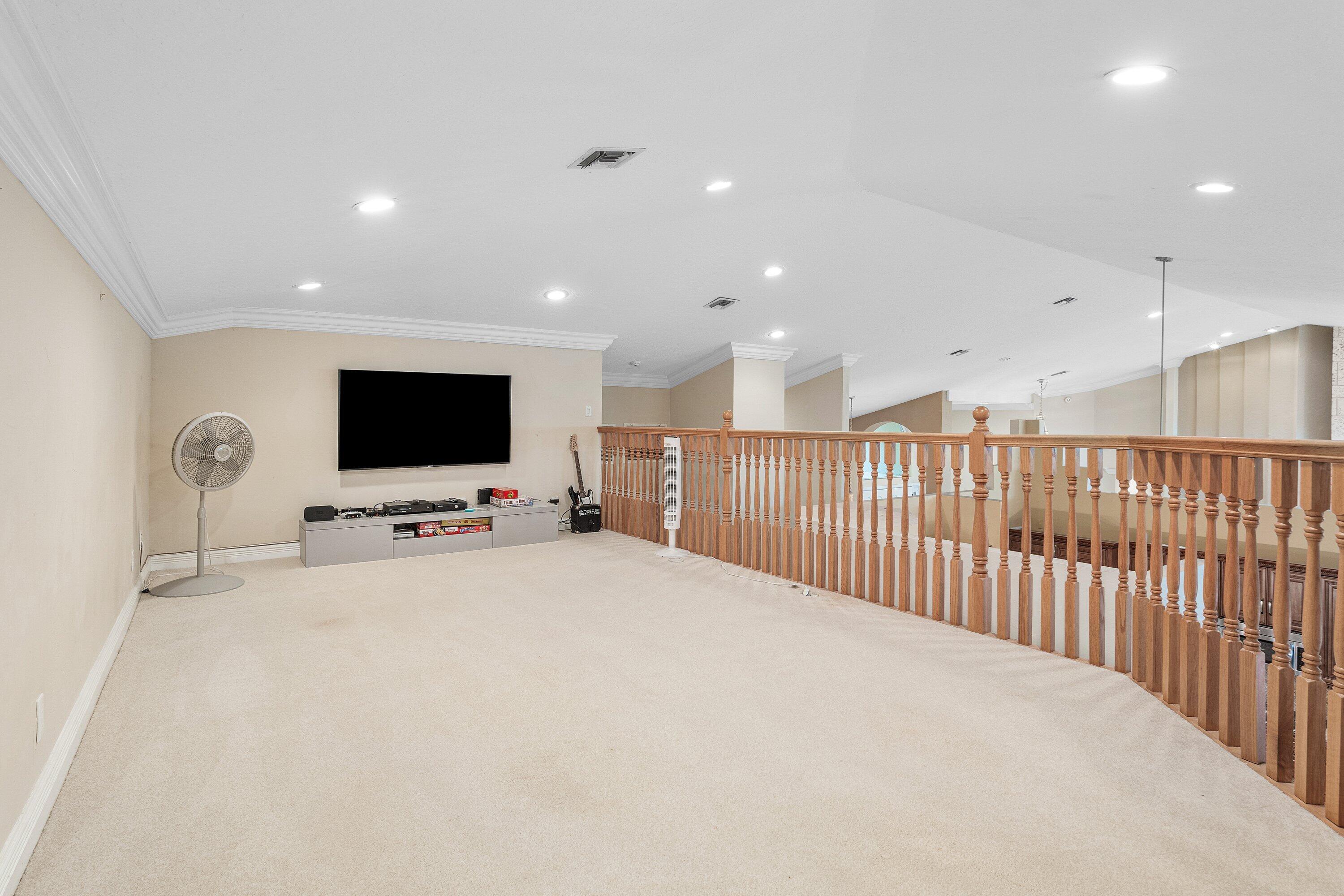 EAGLE TRACE - Residential