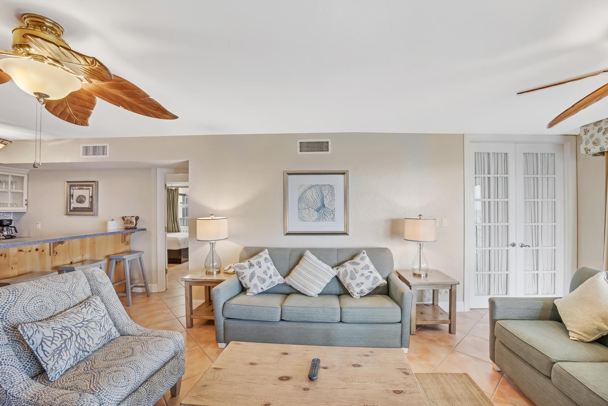 MARINA VILLAS AT HAWKS CAY - Residential