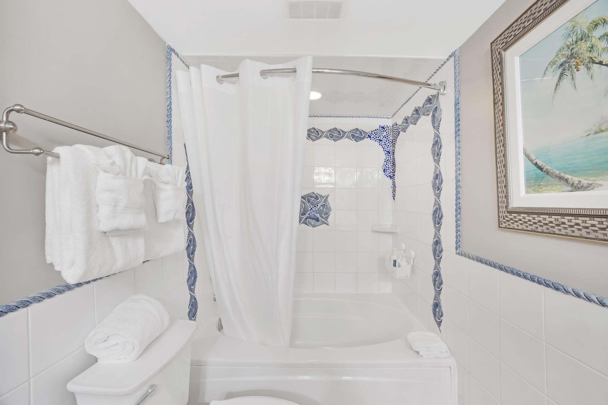 MARINA VILLAS AT HAWKS CAY - Residential