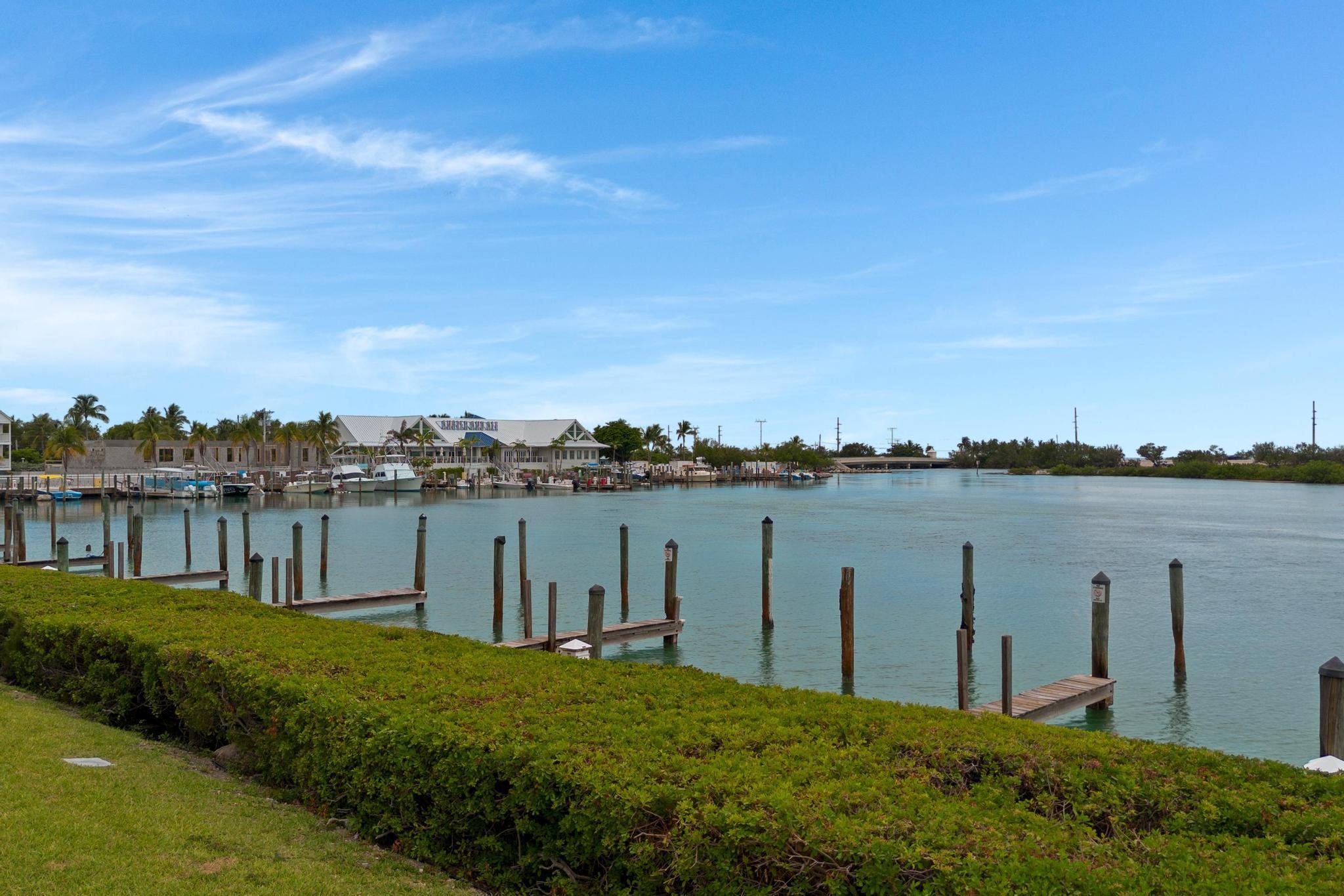 MARINA VILLAS AT HAWKS CAY - Residential