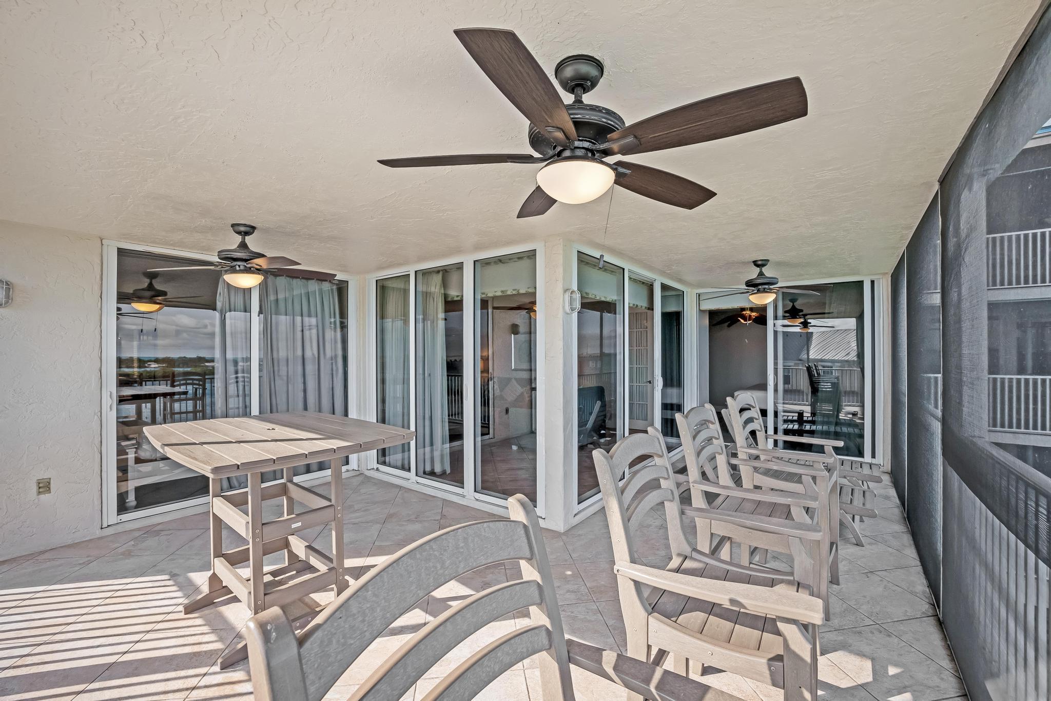 MARINA VILLAS AT HAWKS CAY - Residential