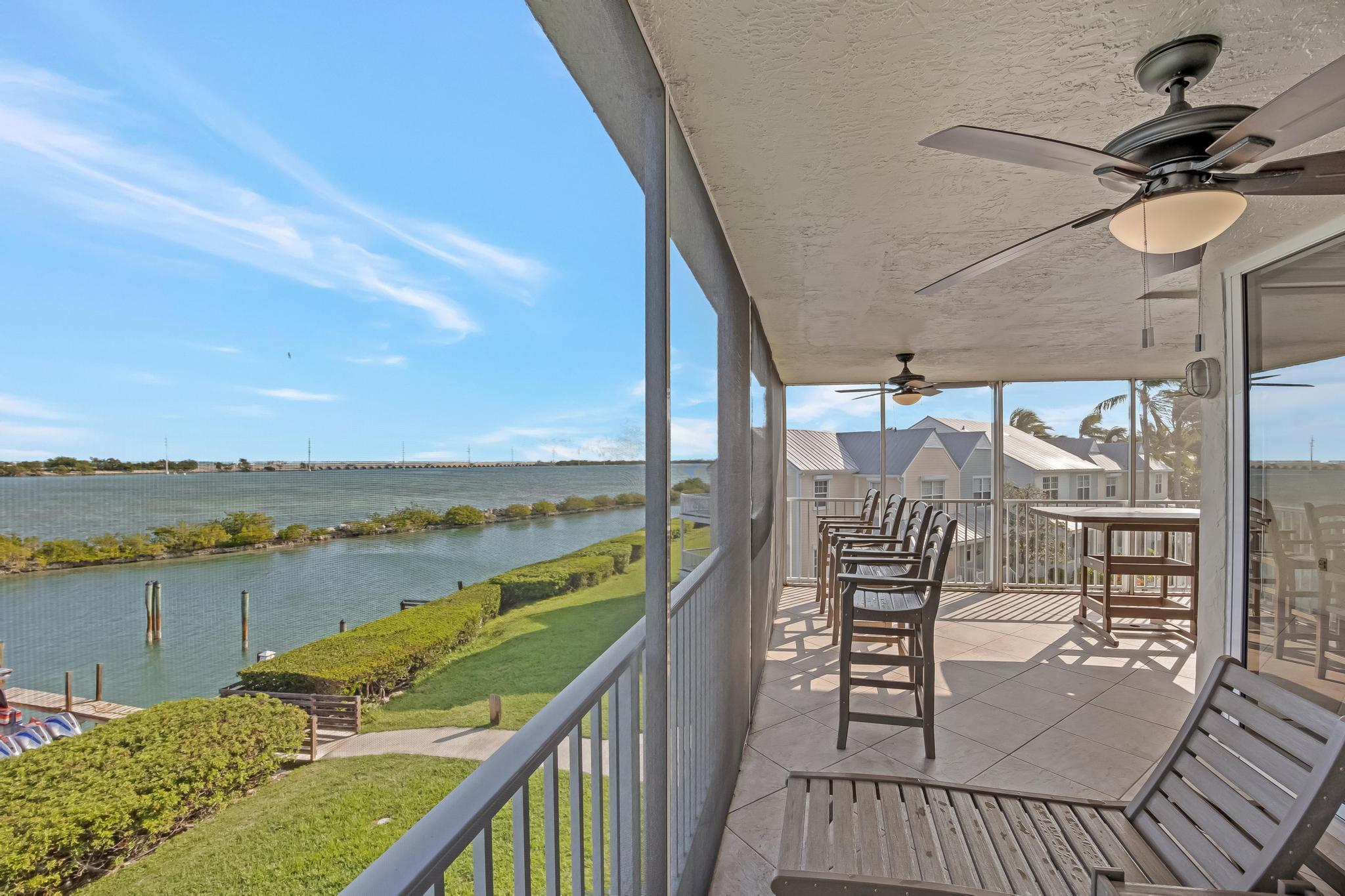 MARINA VILLAS AT HAWKS CAY - Residential