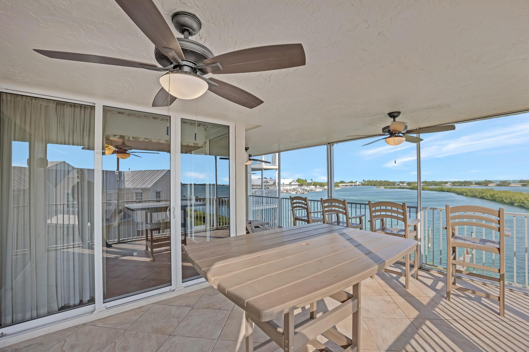 MARINA VILLAS AT HAWKS CAY - Residential