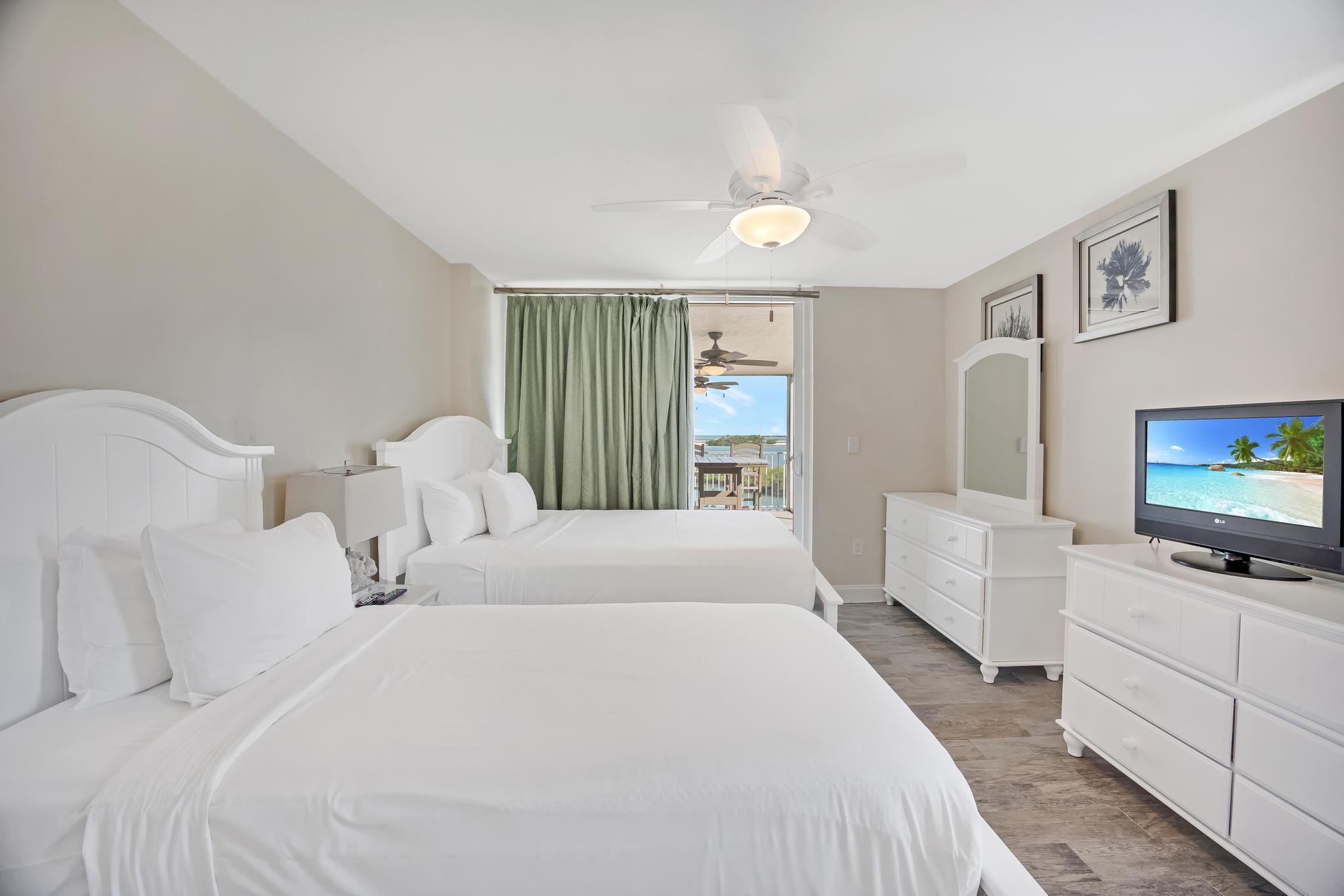 MARINA VILLAS AT HAWKS CAY - Residential