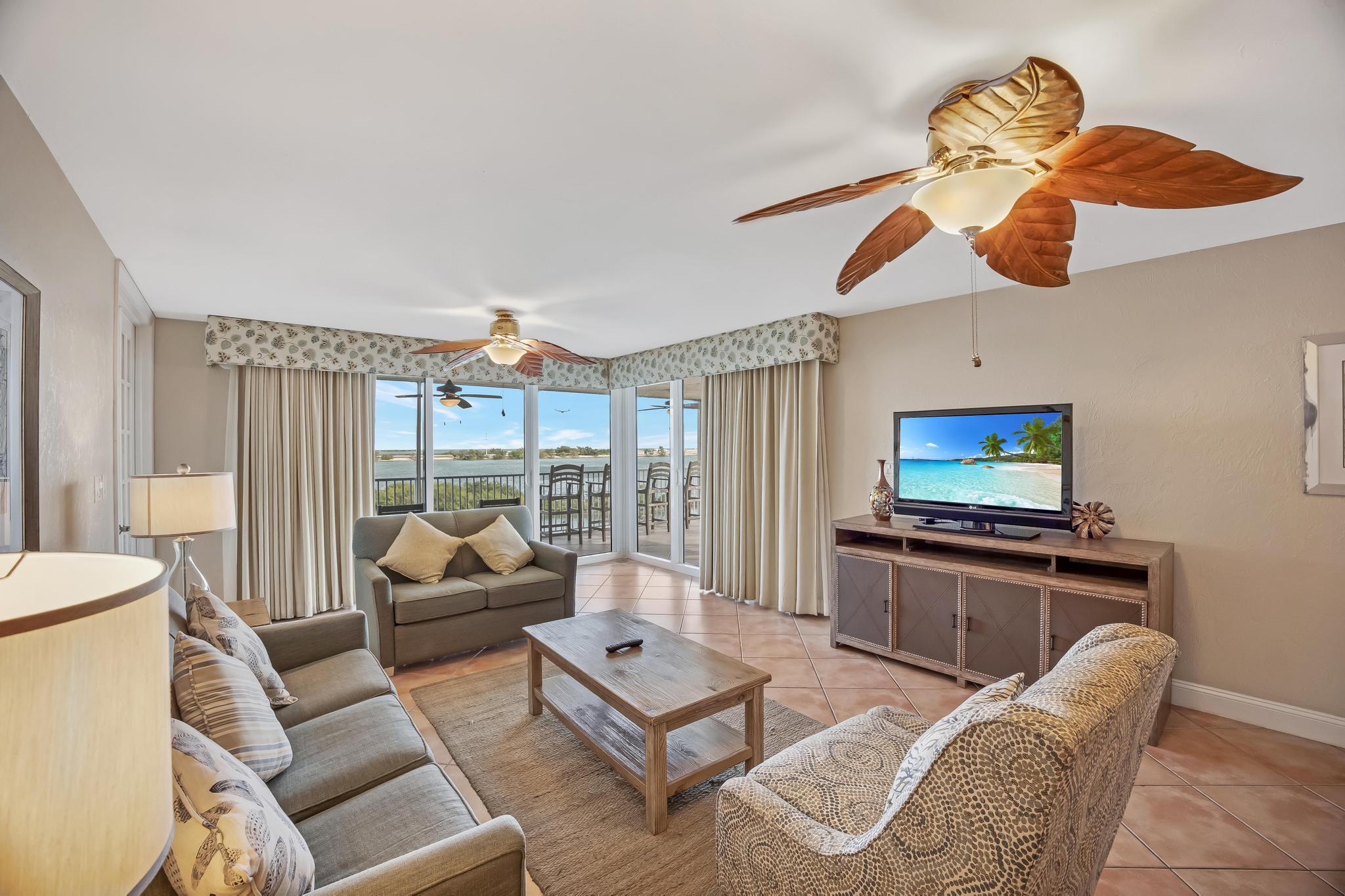 MARINA VILLAS AT HAWKS CAY - Residential