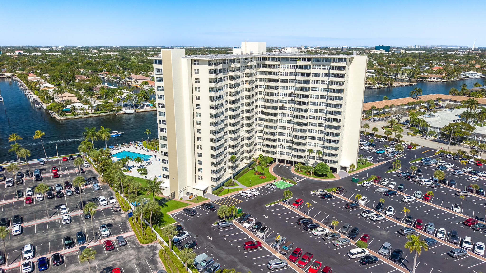 CORAL RIDGE TOWERS NORTH CO-OP - Residential