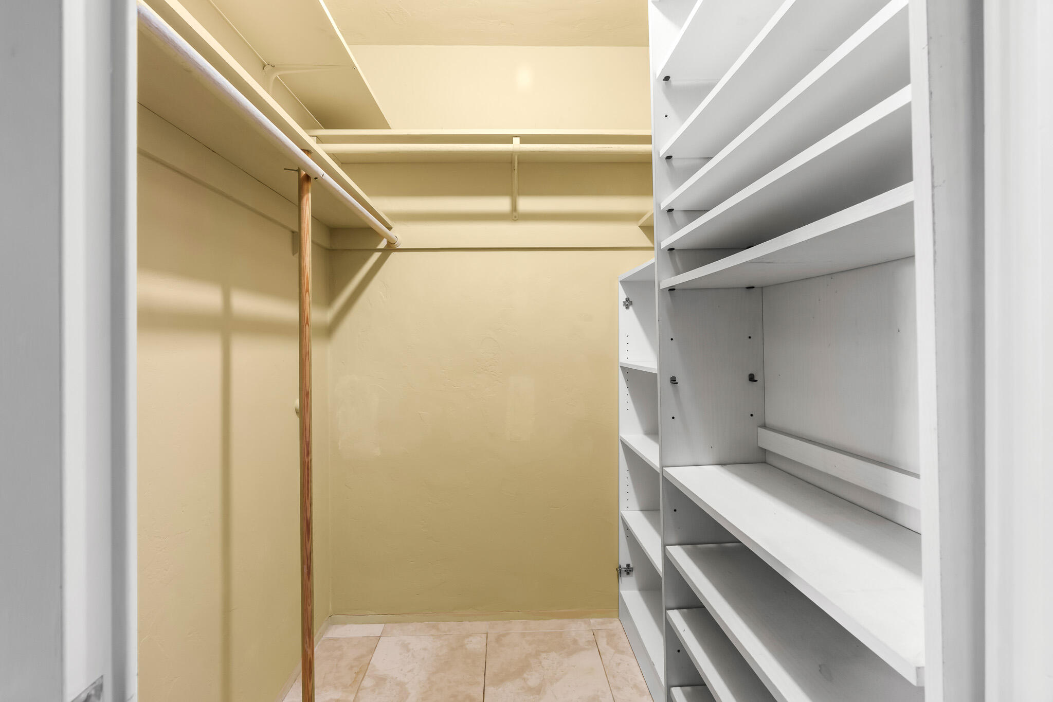 CORAL RIDGE TOWERS NORTH CO-OP - Residential