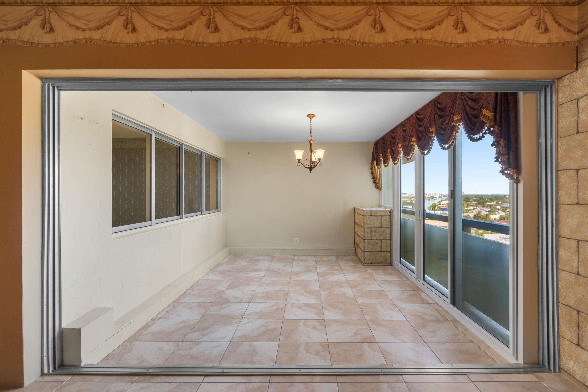 CORAL RIDGE TOWERS NORTH CO-OP - Residential