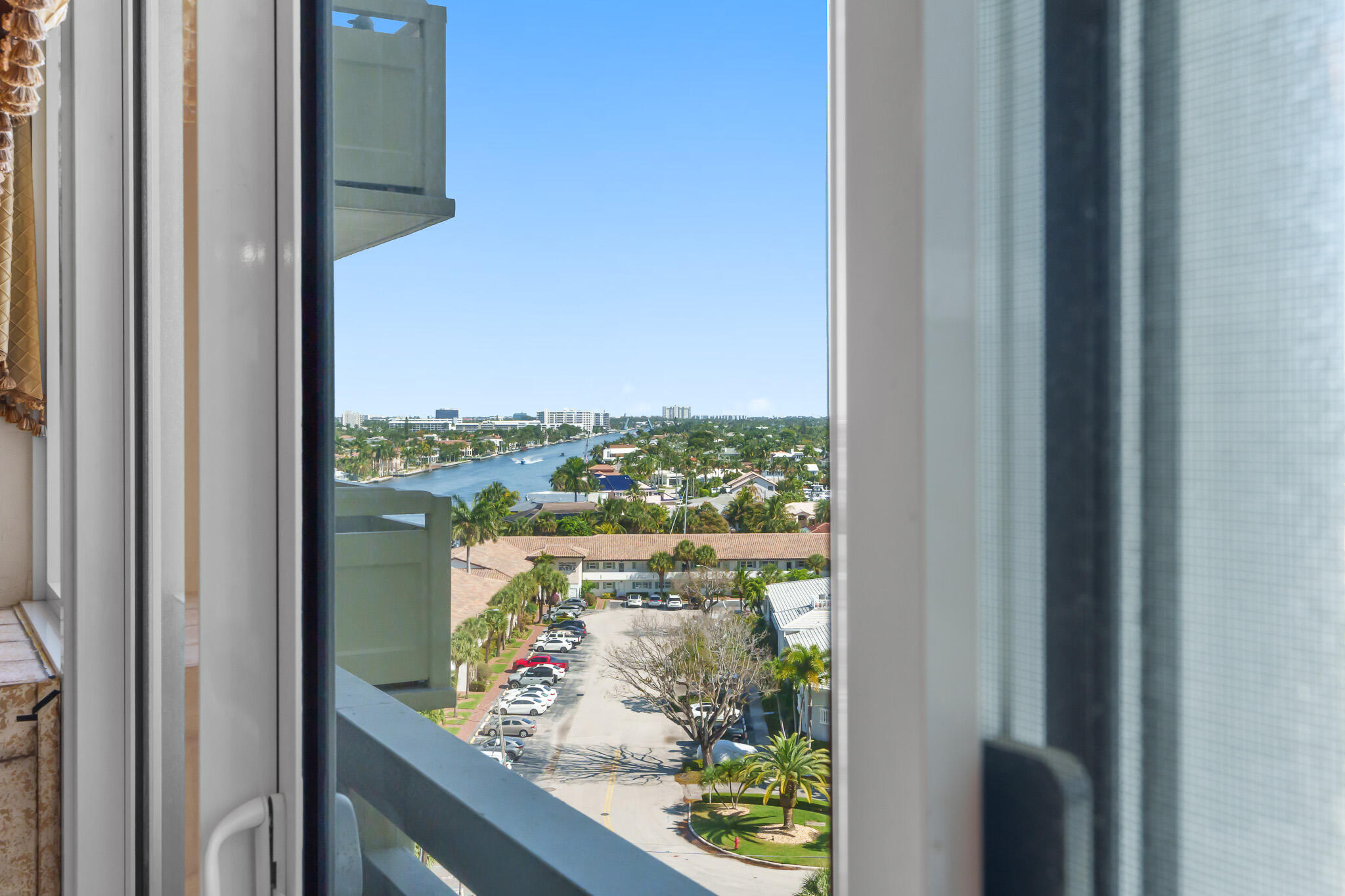 CORAL RIDGE TOWERS NORTH CO-OP - Residential