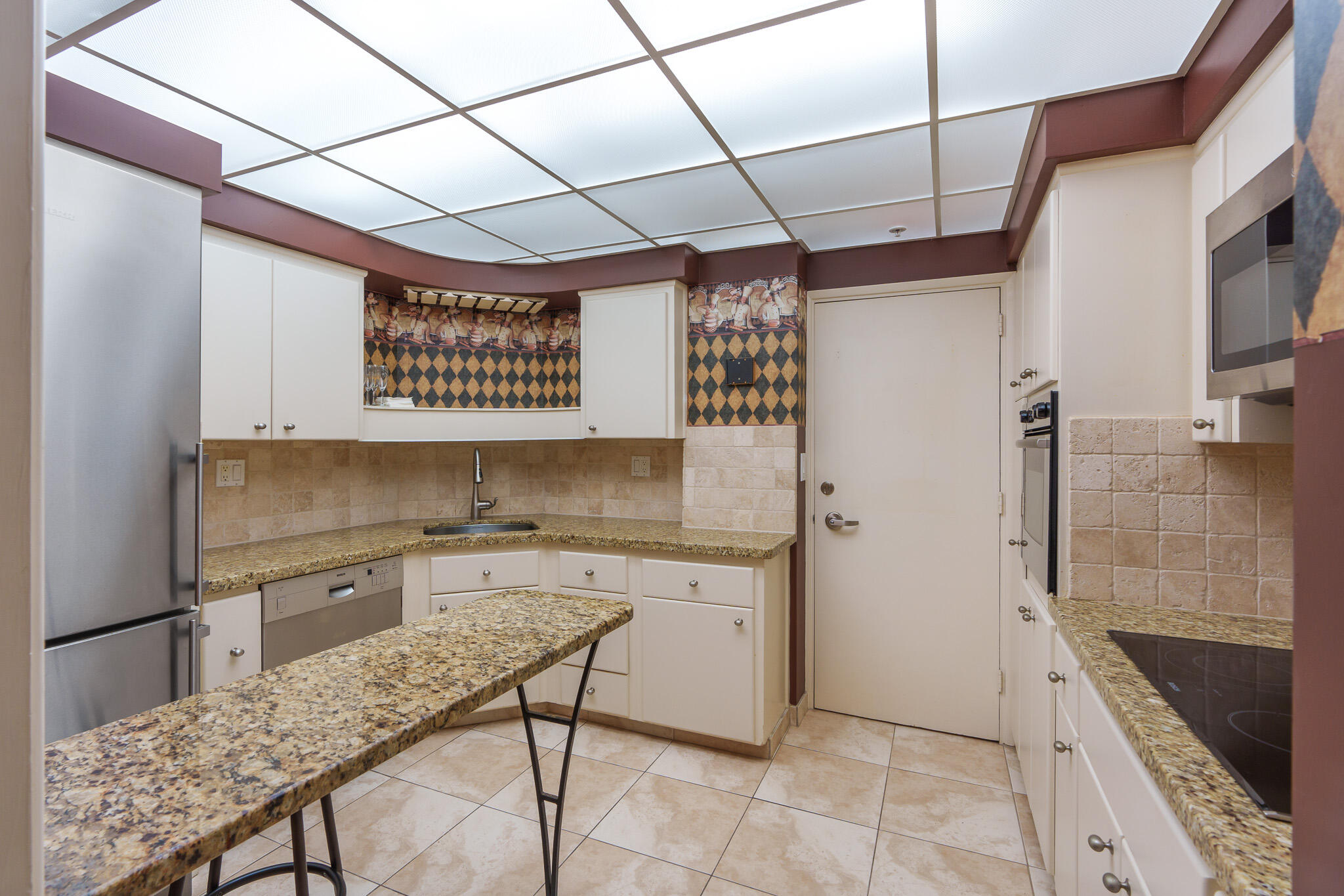 CORAL RIDGE TOWERS NORTH CO-OP - Residential