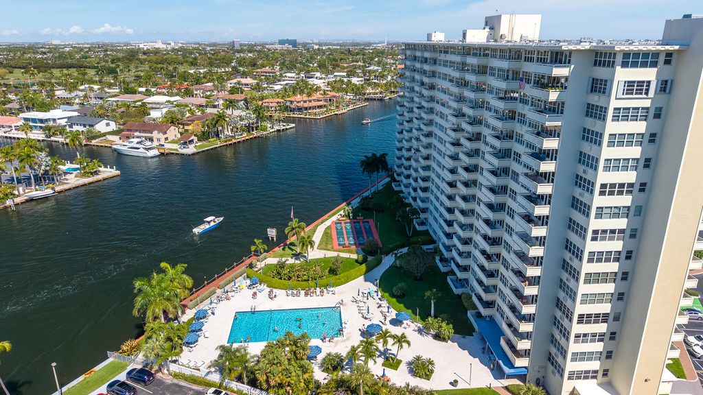 Photo of 3200 NE 36th Street #1012, Fort Lauderdale, FL 33308 (MLS # B26008079)