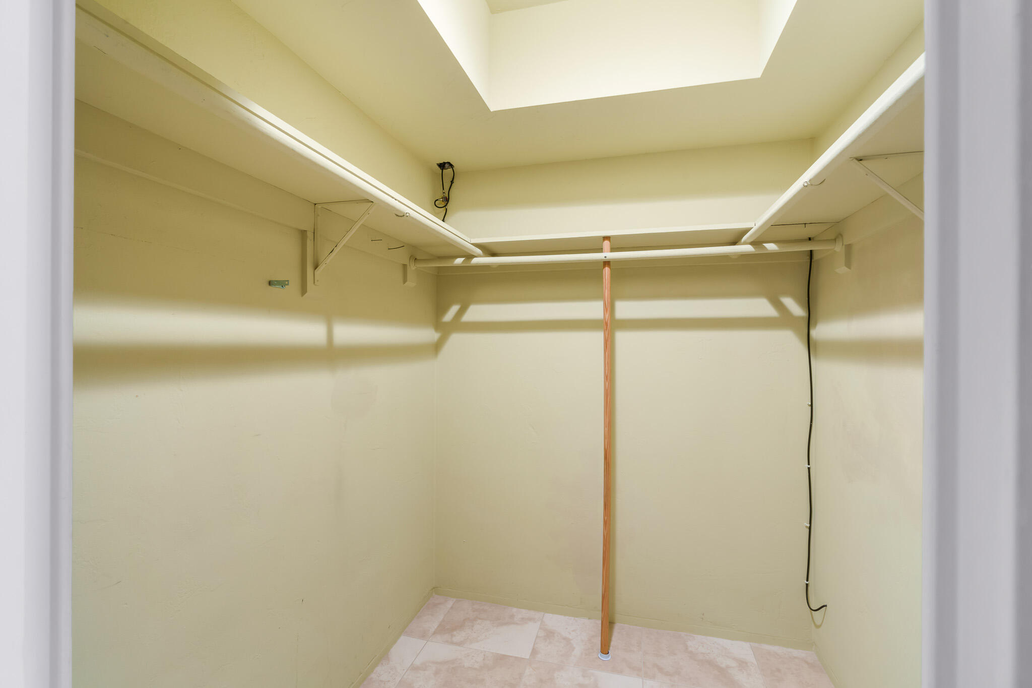 CORAL RIDGE TOWERS NORTH CO-OP - Residential