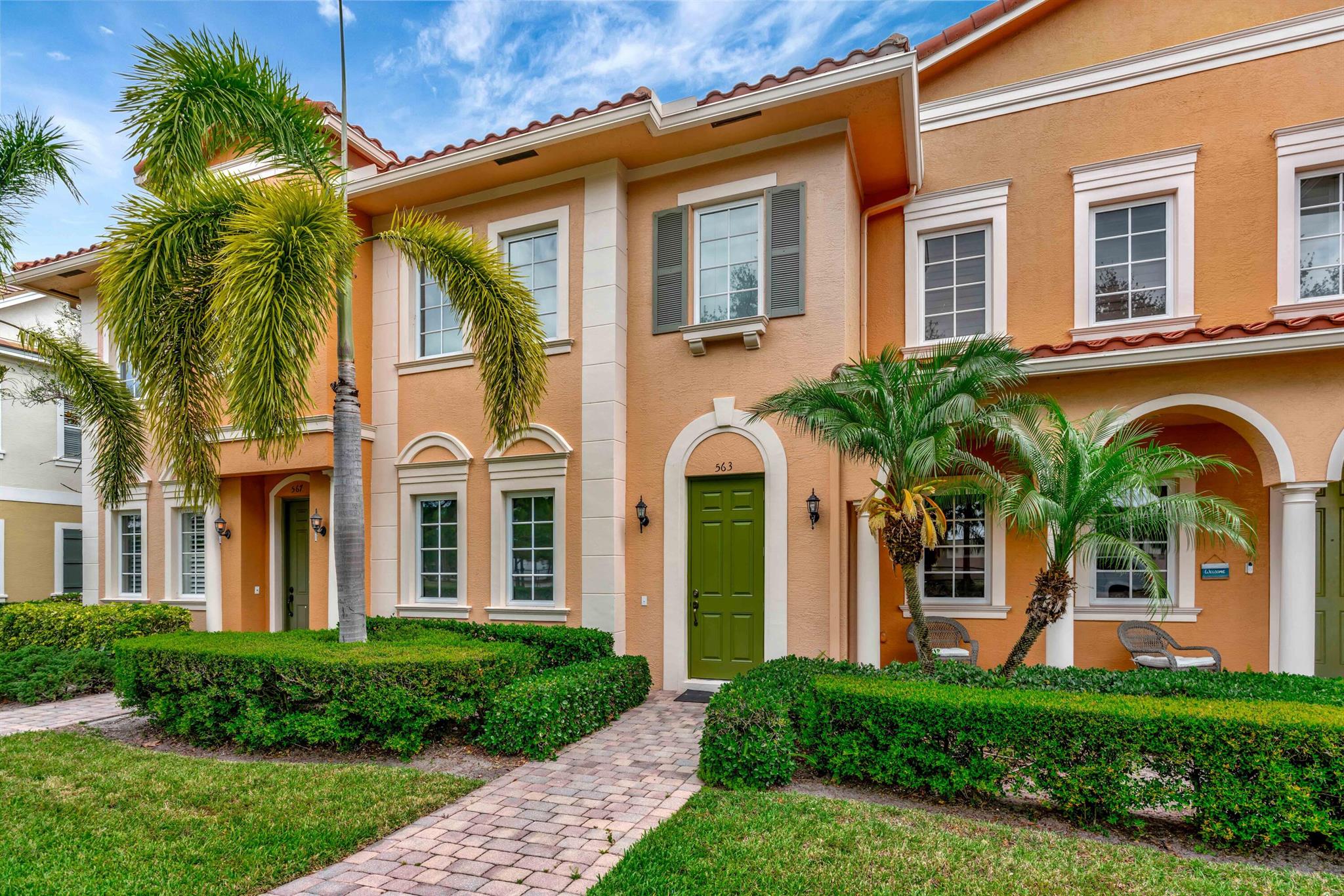 563 Dakota Drive