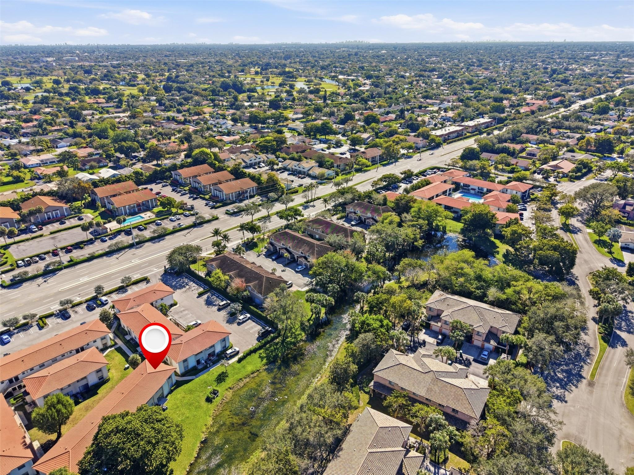 VICTORIA SQUARE - Residential