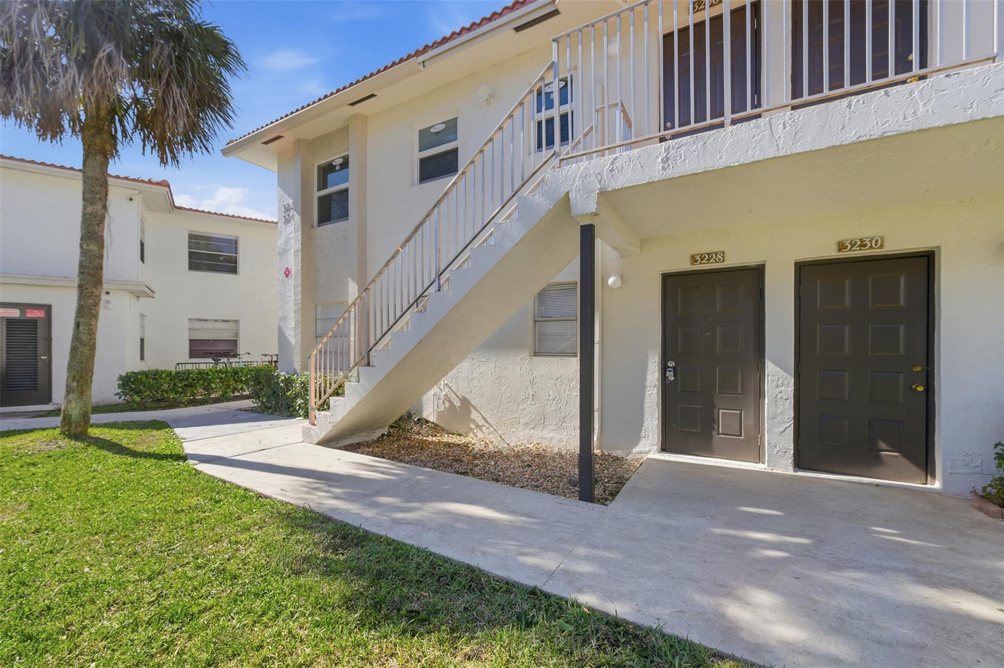 VICTORIA SQUARE - Residential