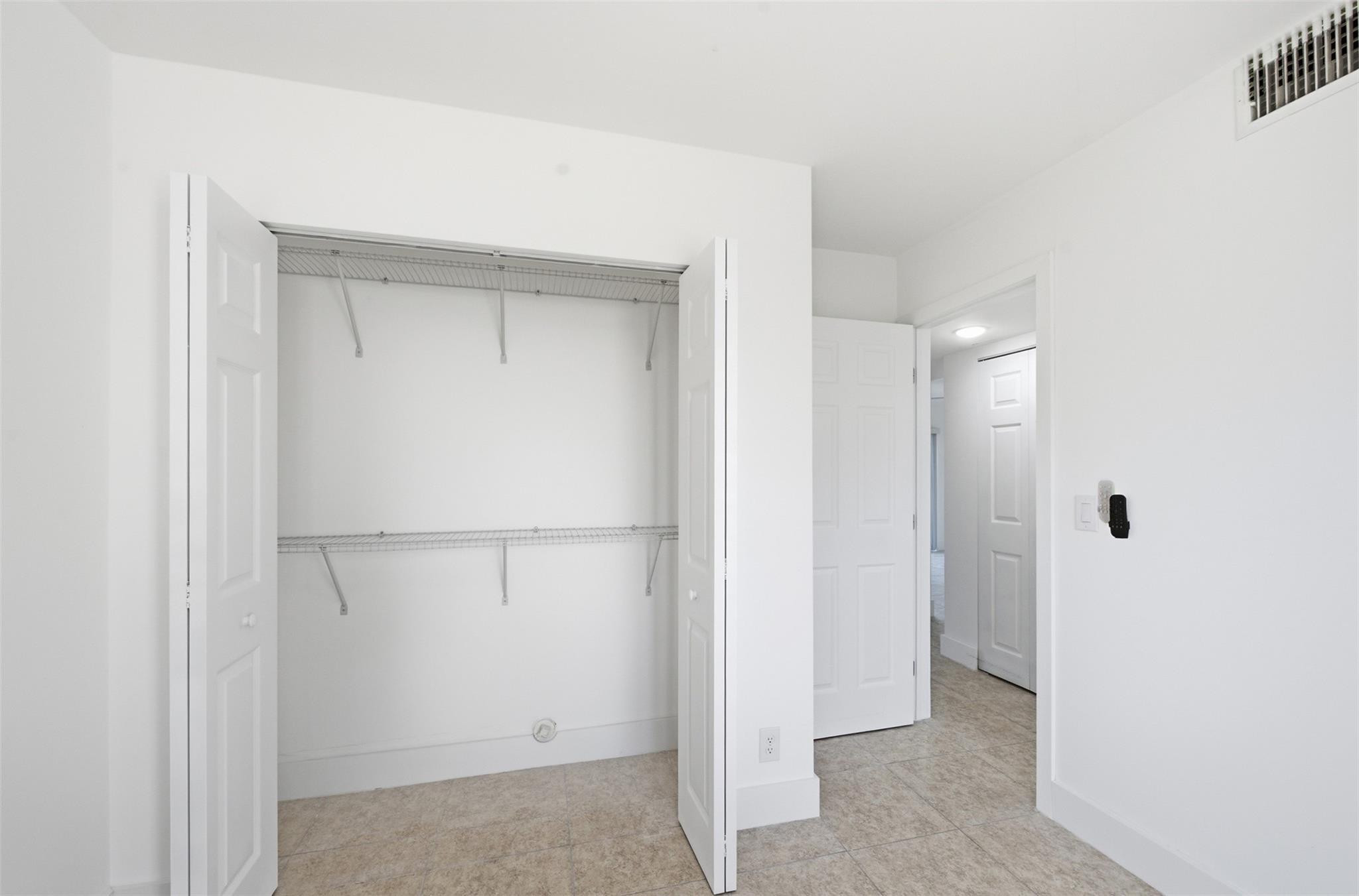 VICTORIA SQUARE - Residential