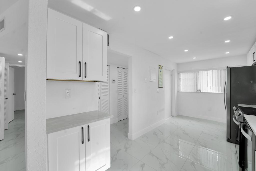 Sands Point - Residential