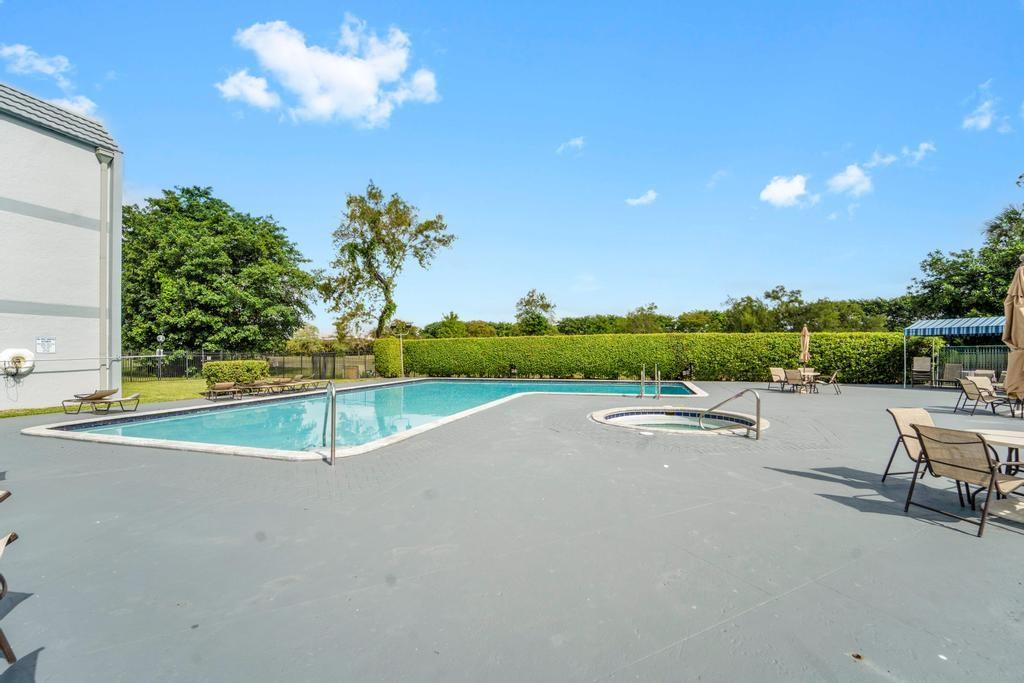 Sands Point - Residential