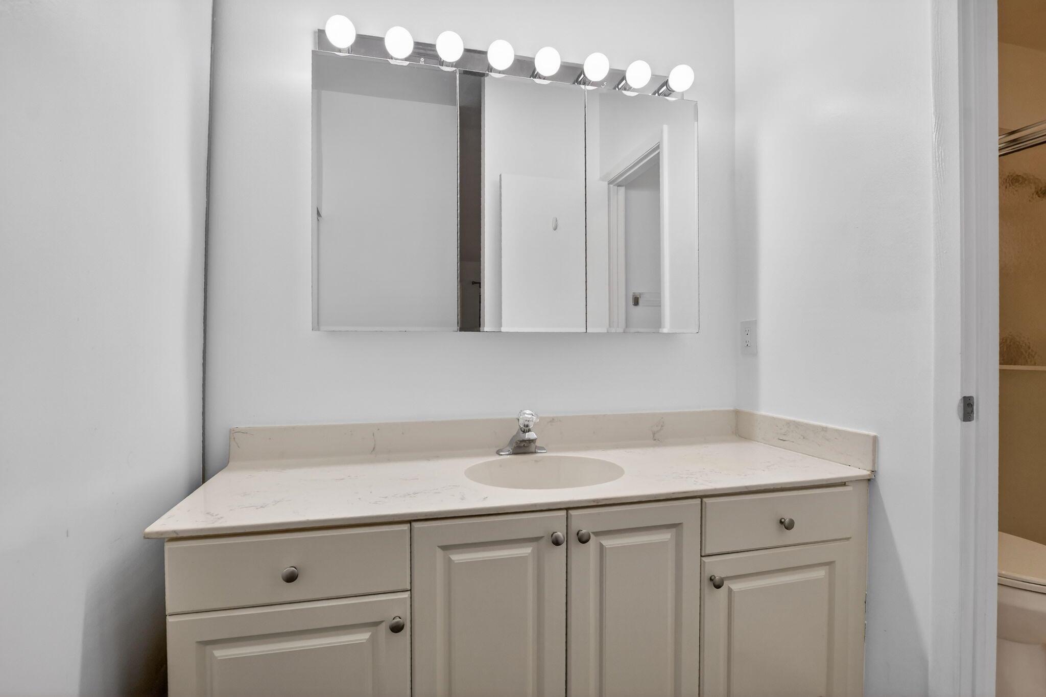 APPLEWOOD VILLAGE I-D CON - Residential