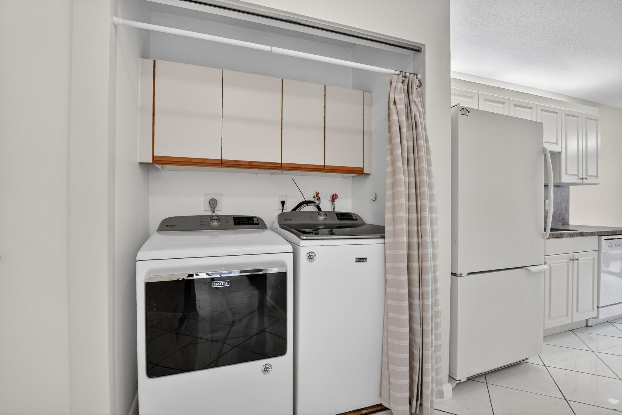 APPLEWOOD VILLAGE I-D CON - Residential