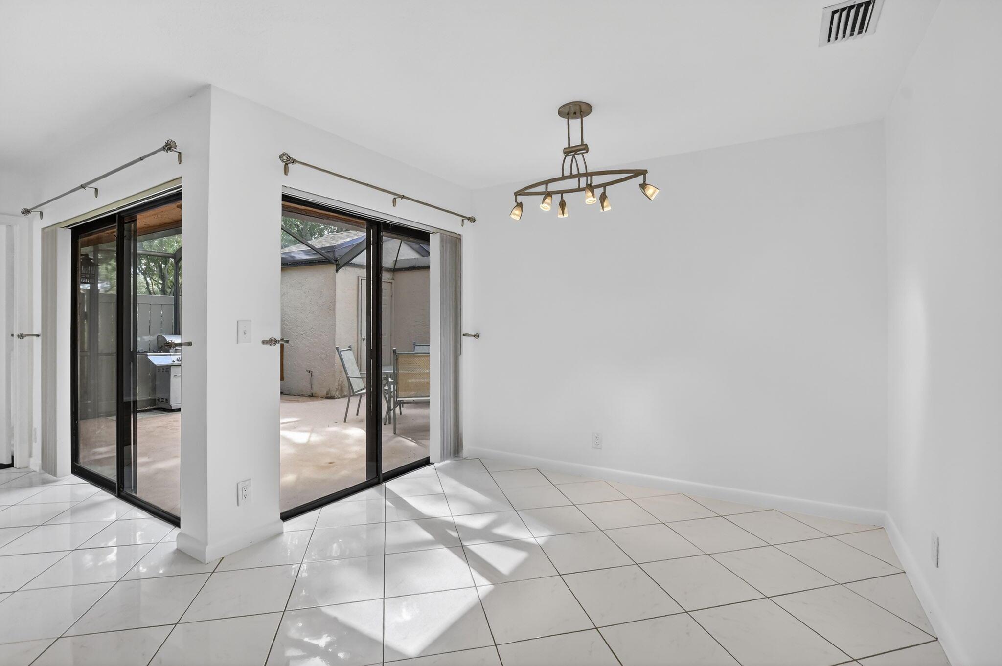 APPLEWOOD VILLAGE I-D CON - Residential