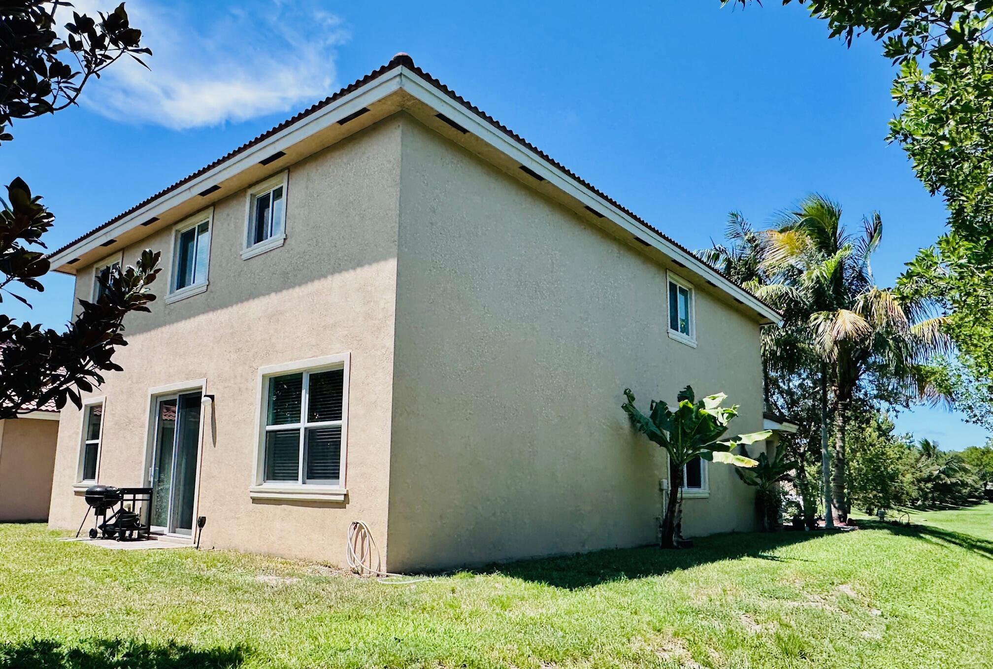 790 Palm Tree Lane