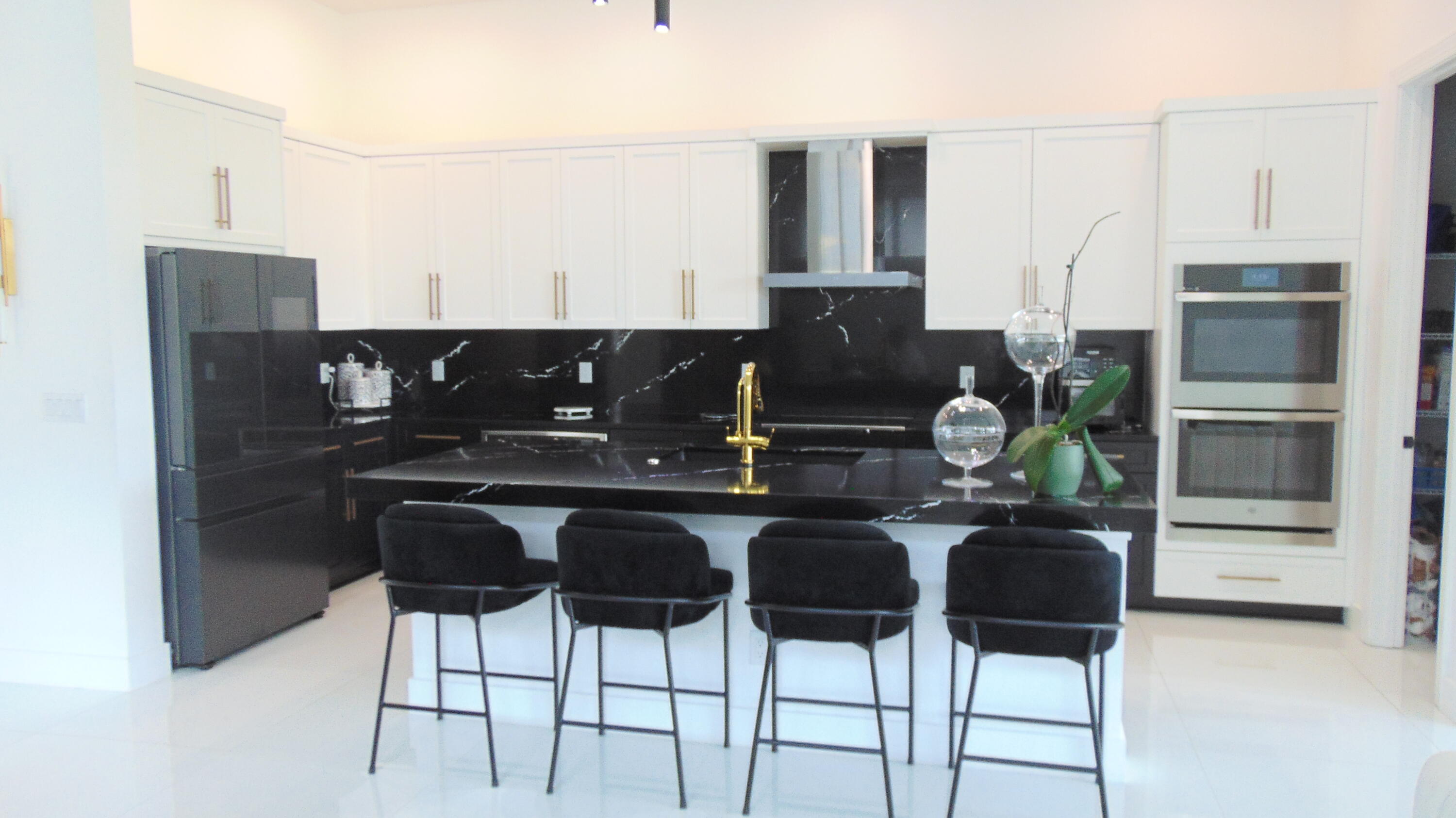 VERANO SOUTH PUD 1 - POD E - PLAT NO. 2 - Residential Lease