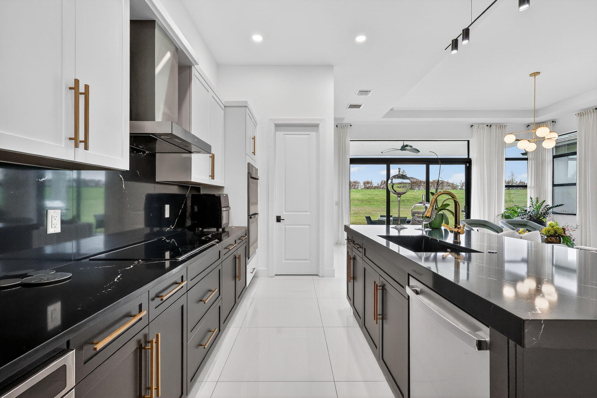 VERANO SOUTH PUD 1 - POD E - PLAT NO. 2 - Residential Lease