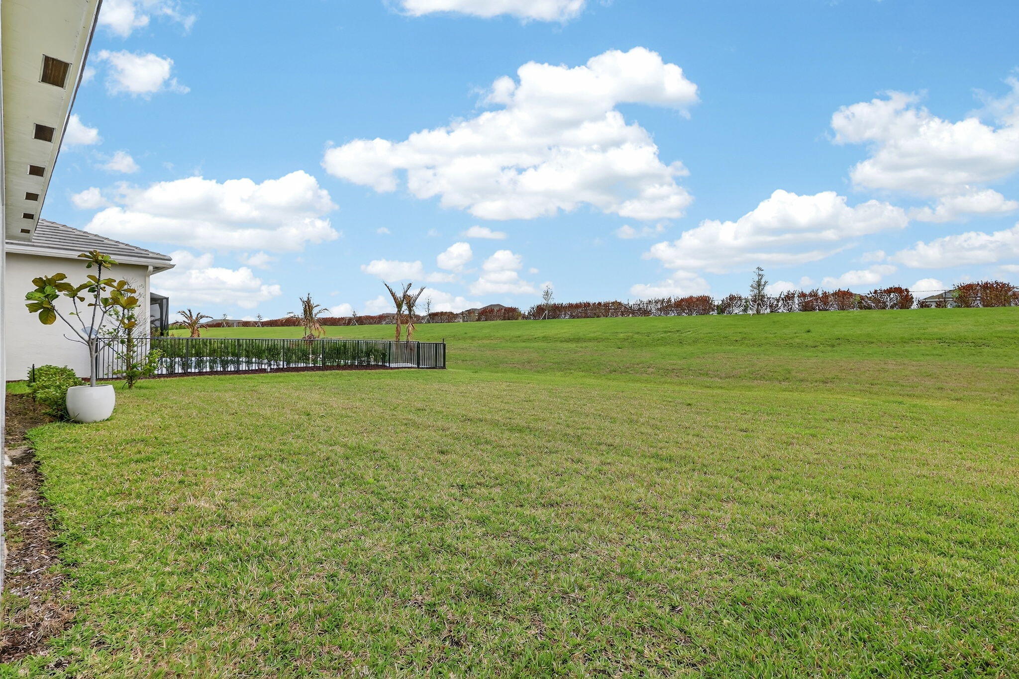 VERANO SOUTH PUD 1 - POD E - PLAT NO. 2 - Residential Lease