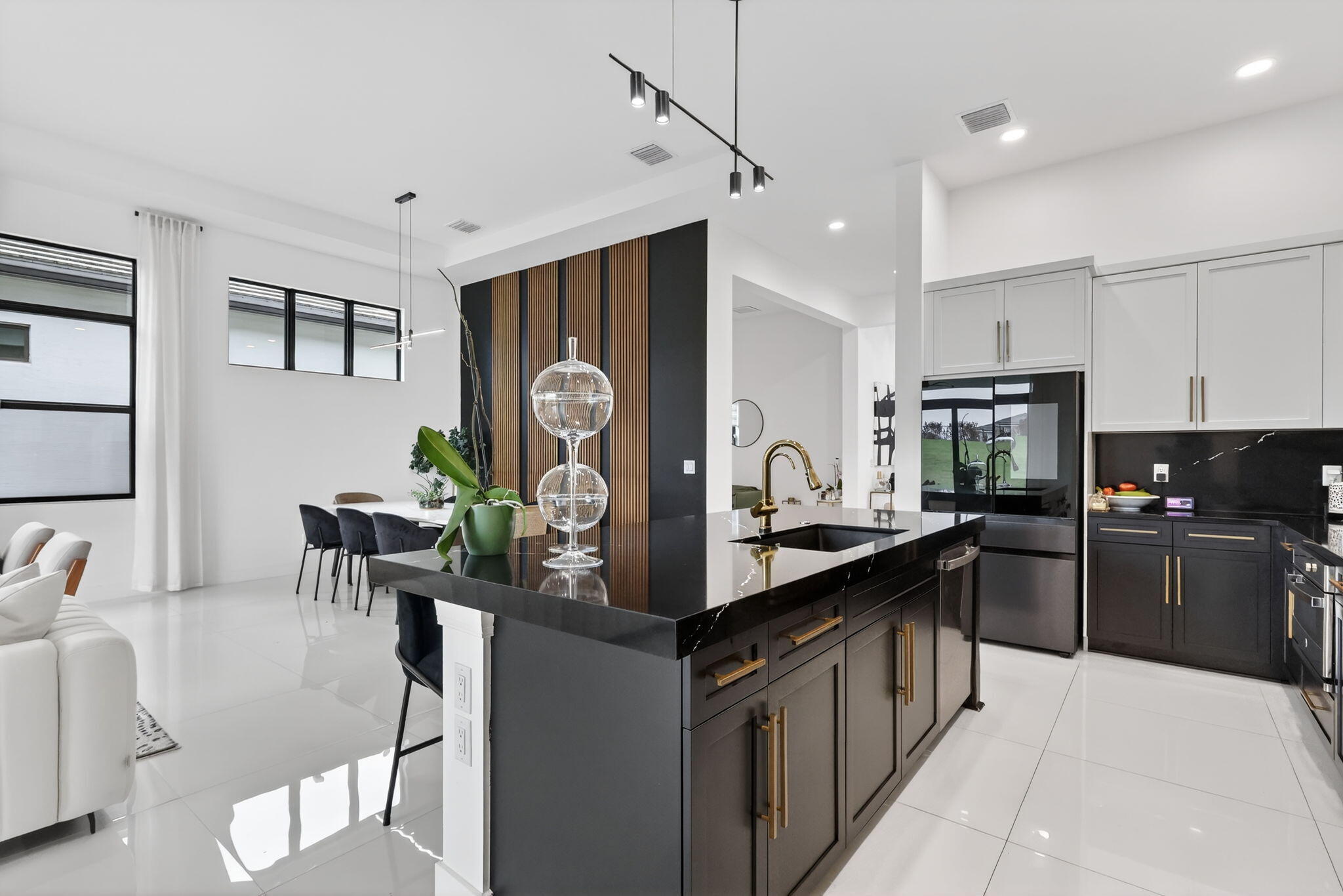 VERANO SOUTH PUD 1 - POD E - PLAT NO. 2 - Residential Lease