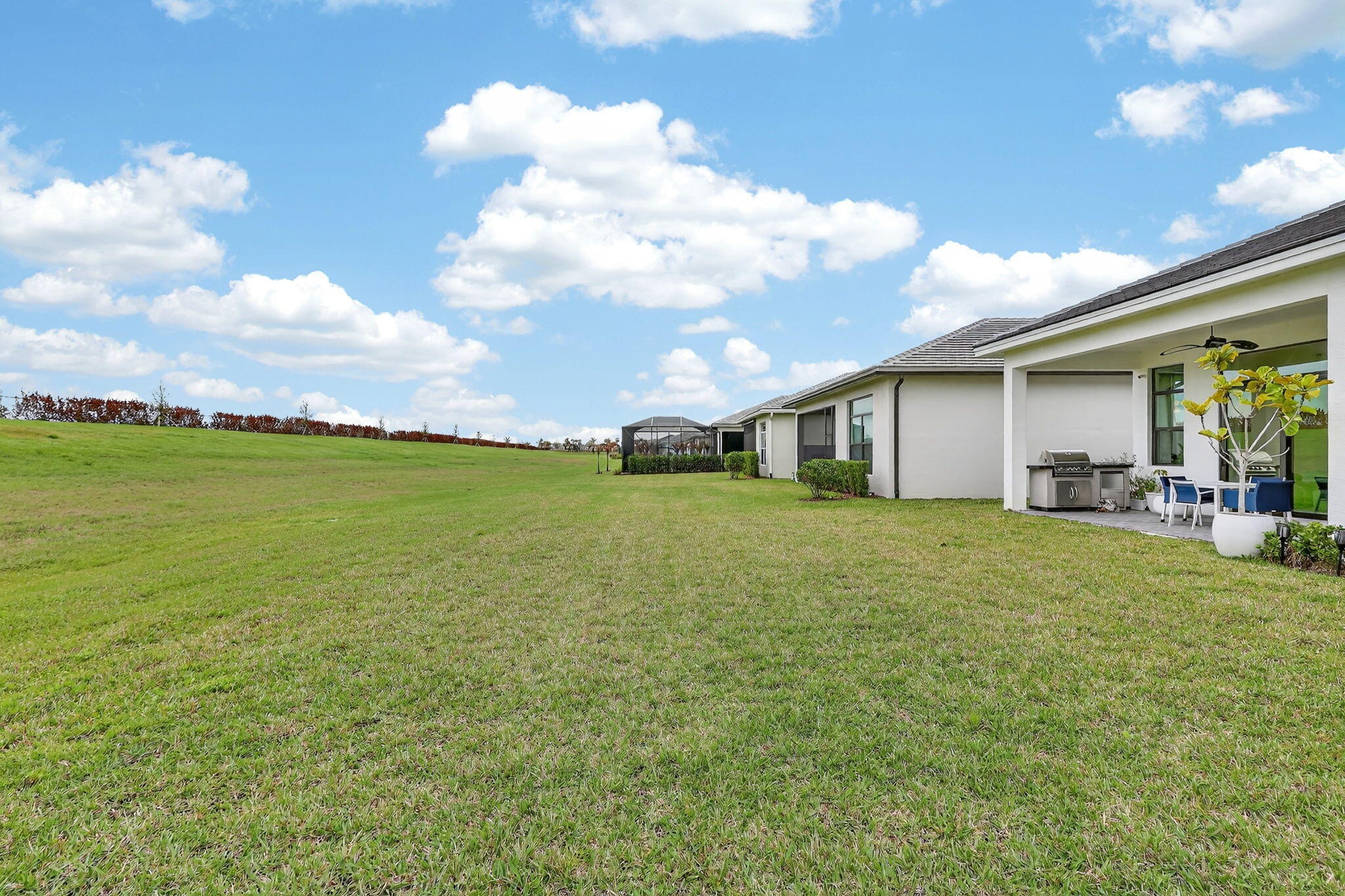 VERANO SOUTH PUD 1 - POD E - PLAT NO. 2 - Residential Lease