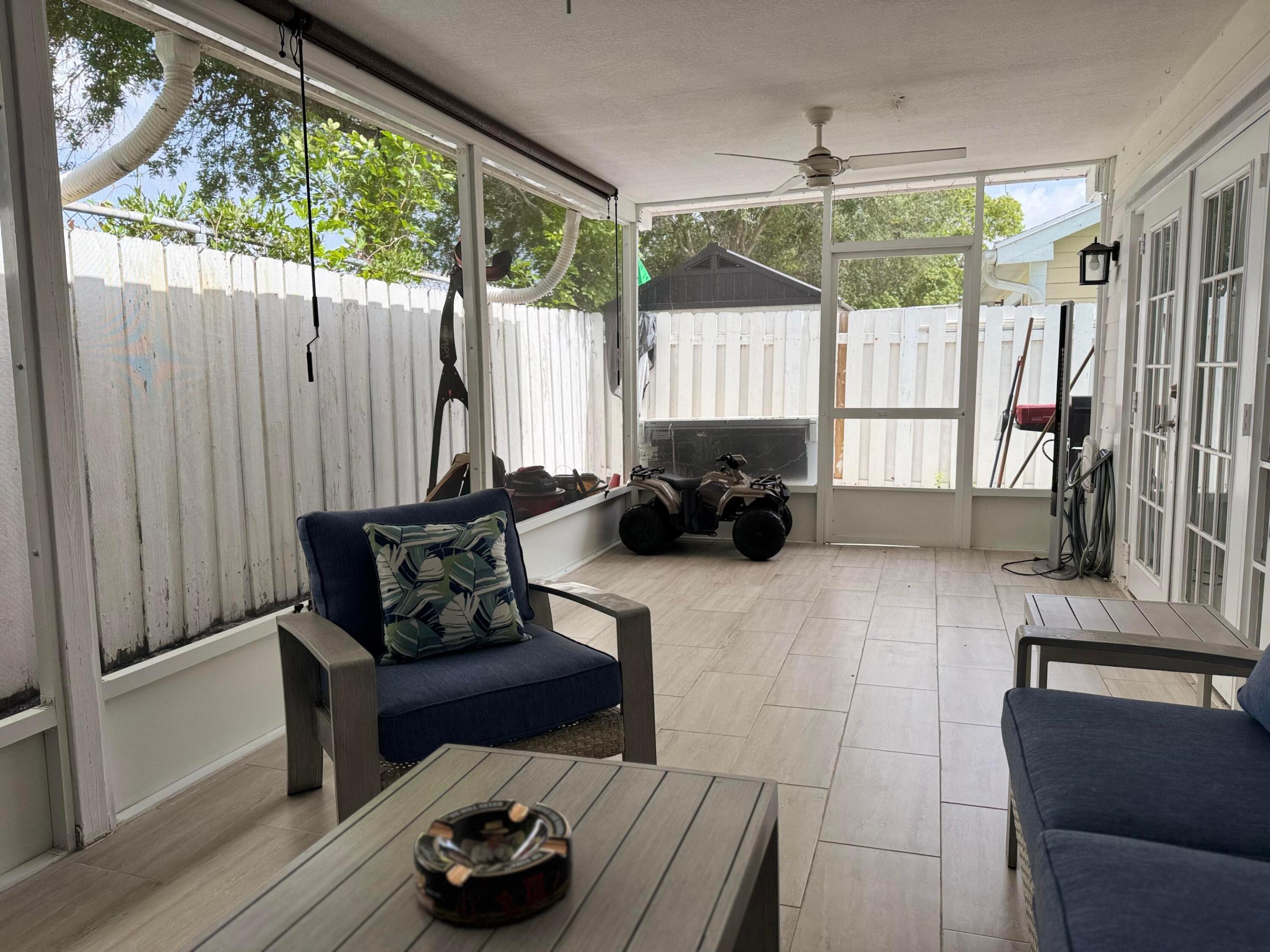 ROYAL FOREST TOWNHOUSES - Residential