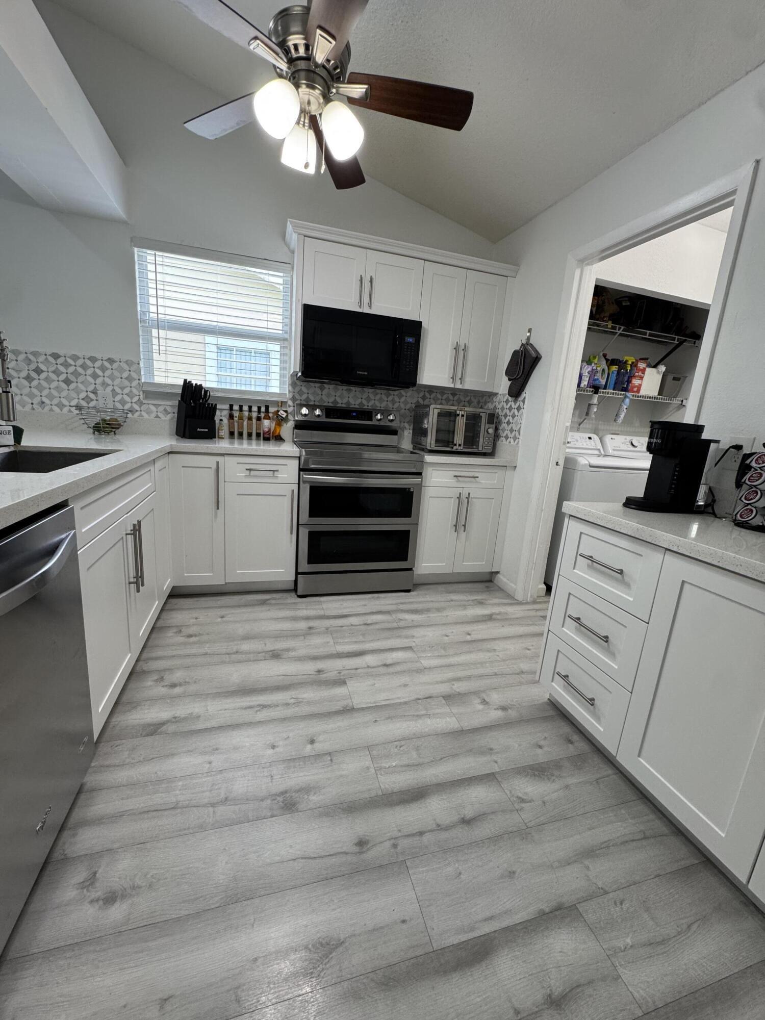 ROYAL FOREST TOWNHOUSES - Residential