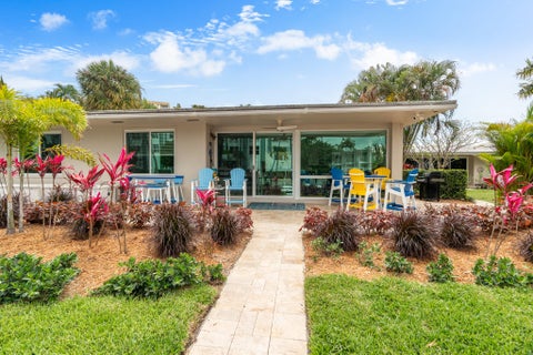 Tiny photo for 3211 SE 11th Street #3e, Pompano Beach, FL 33062 (MLS # B26020992)