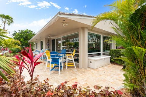 Tiny photo for 3211 SE 11th Street #3e, Pompano Beach, FL 33062 (MLS # B26020992)