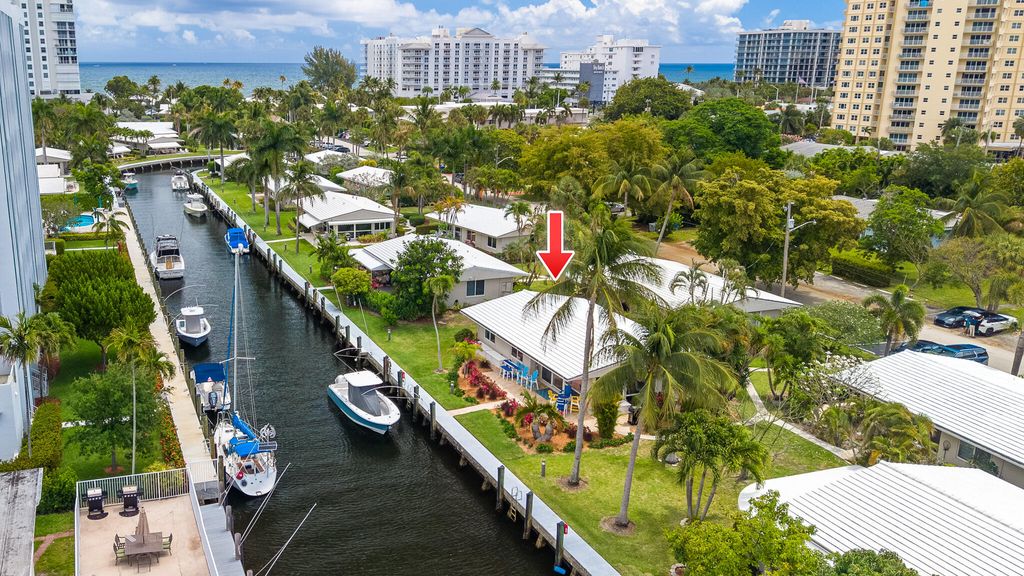 Photo of 3211 SE 11th Street #3e, Pompano Beach, FL 33062 (MLS # B26020992)