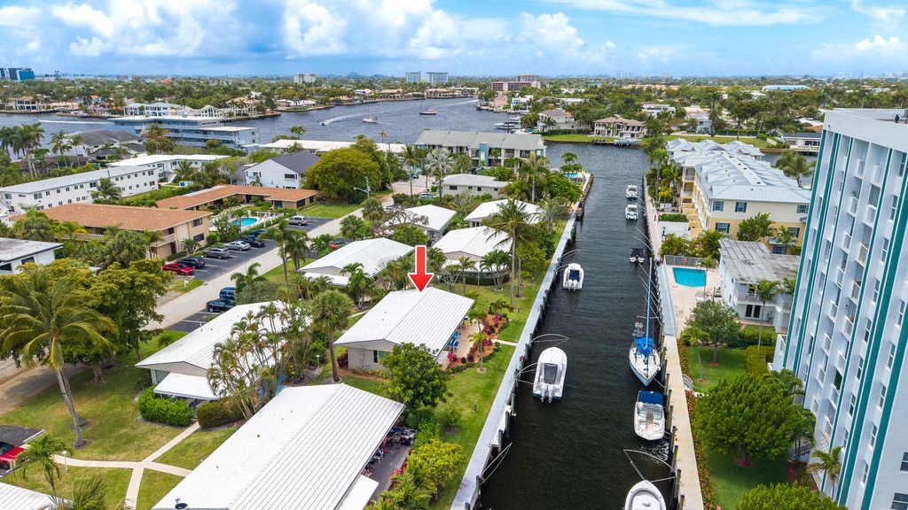 Photo of 3211 SE 11th Street #3e, Pompano Beach, FL 33062 (MLS # B26020992)