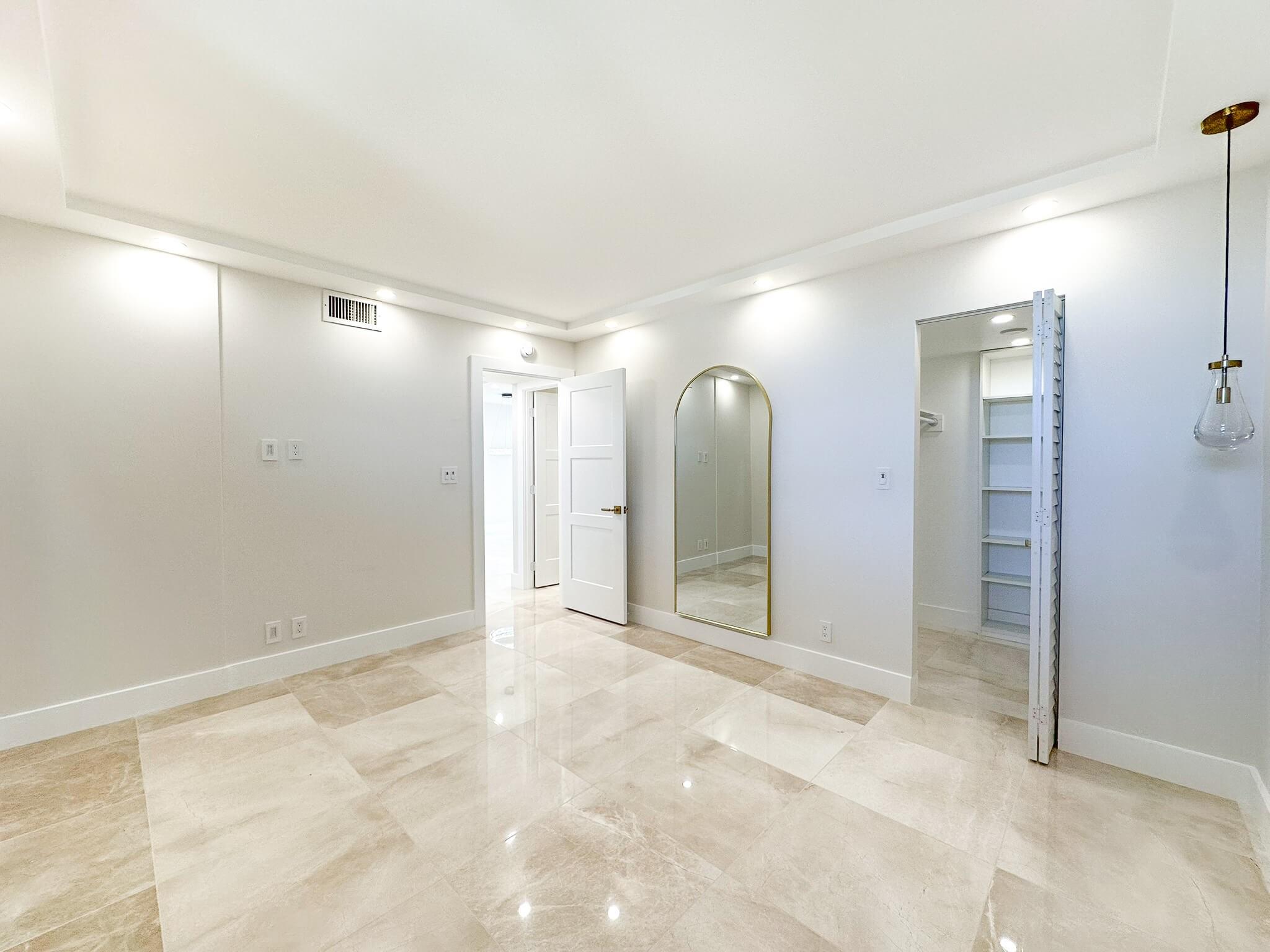 Coral Towers Condo - Residential