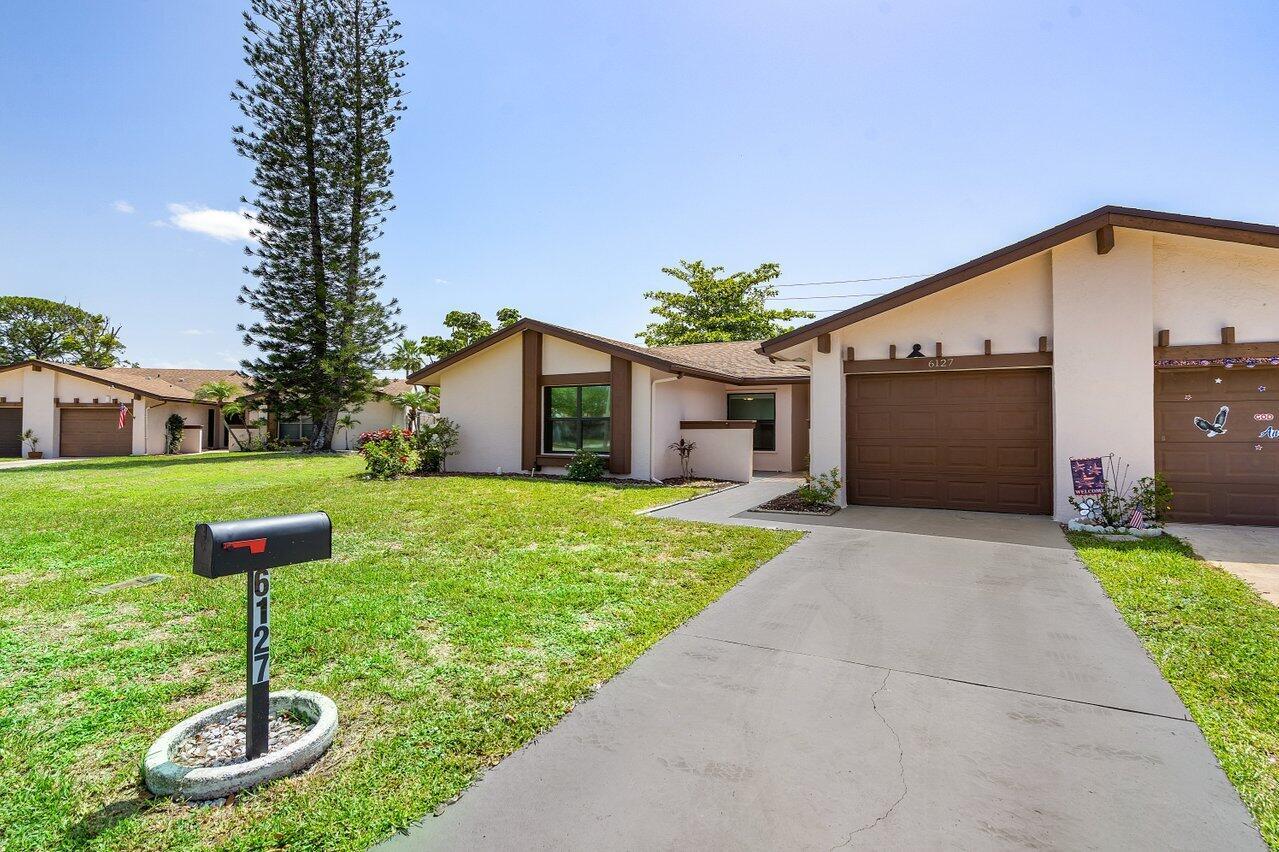 6127 Elsinore Circle