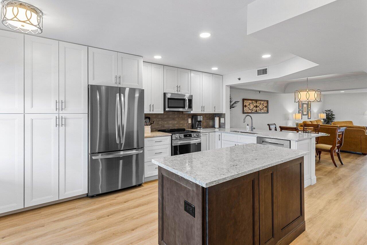 PATIOS OF BOCA BARWOOD CONDO - Residential