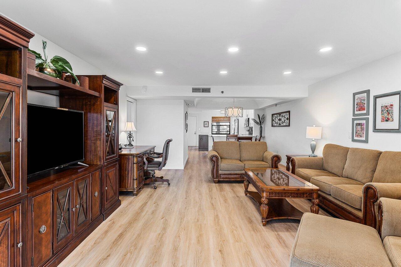 PATIOS OF BOCA BARWOOD CONDO - Residential