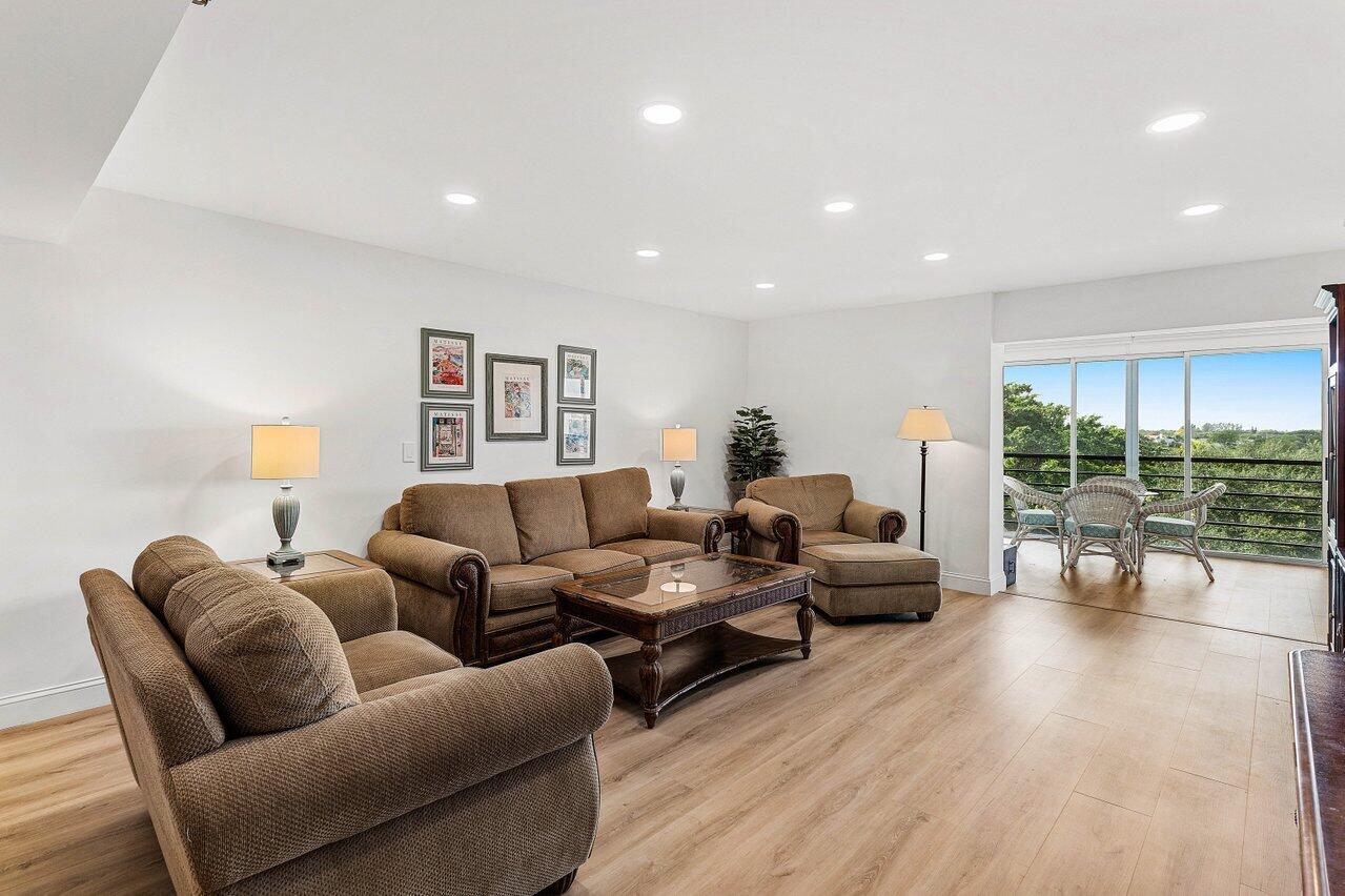 PATIOS OF BOCA BARWOOD CONDO - Residential