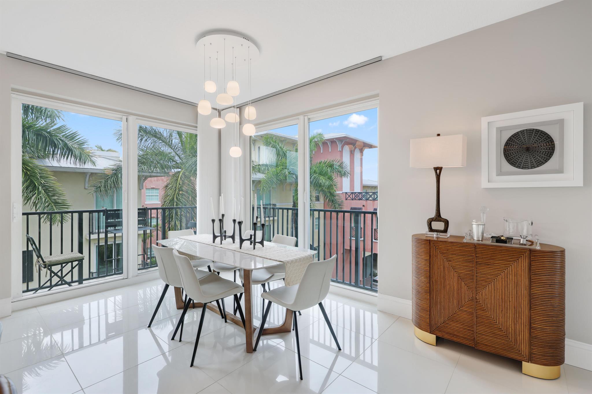 ASTOR CONDO - Residential