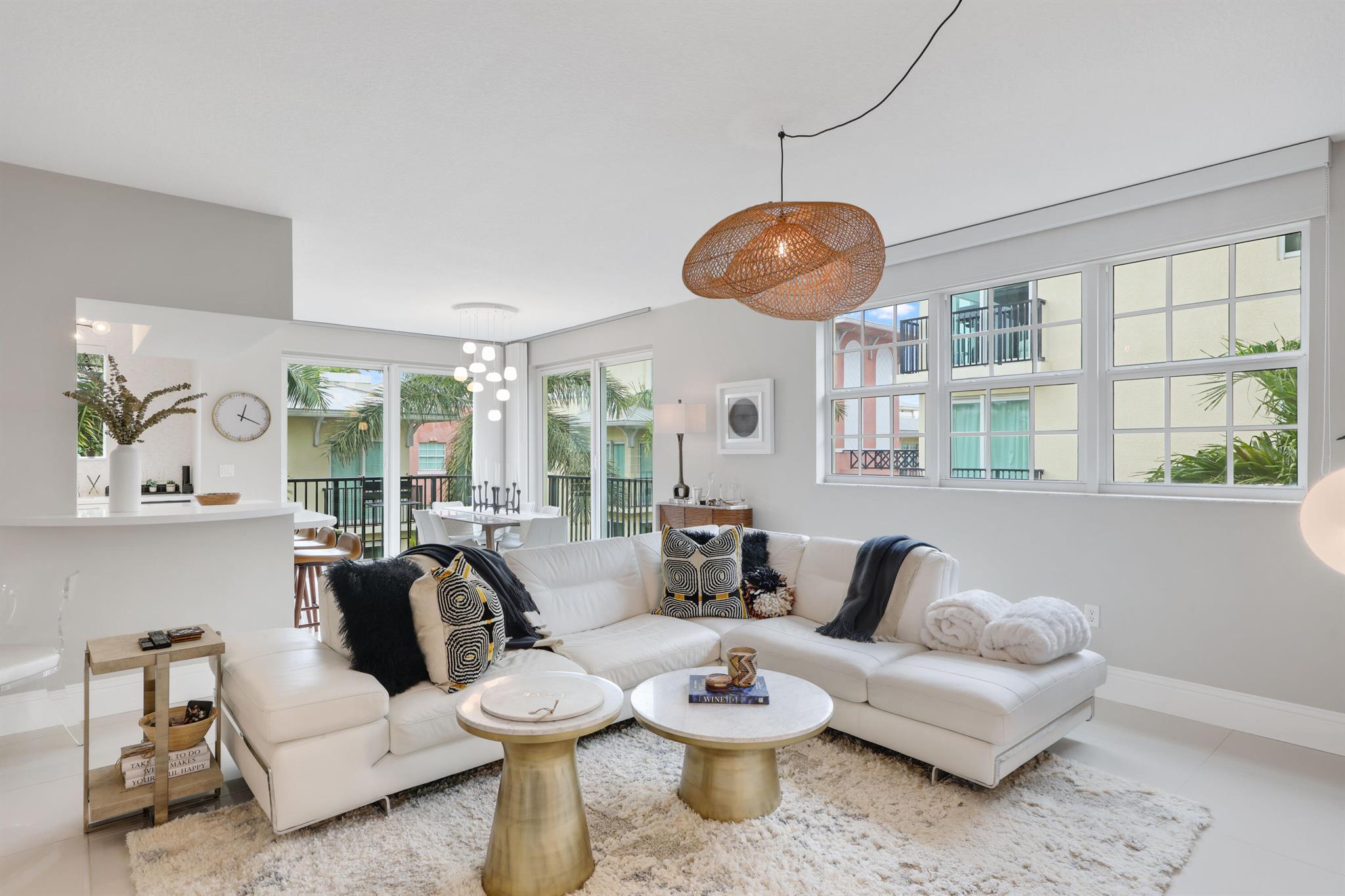 ASTOR CONDO - Residential