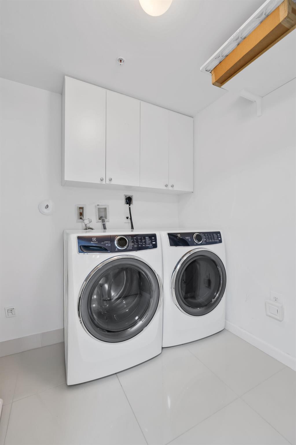 ASTOR CONDO - Residential