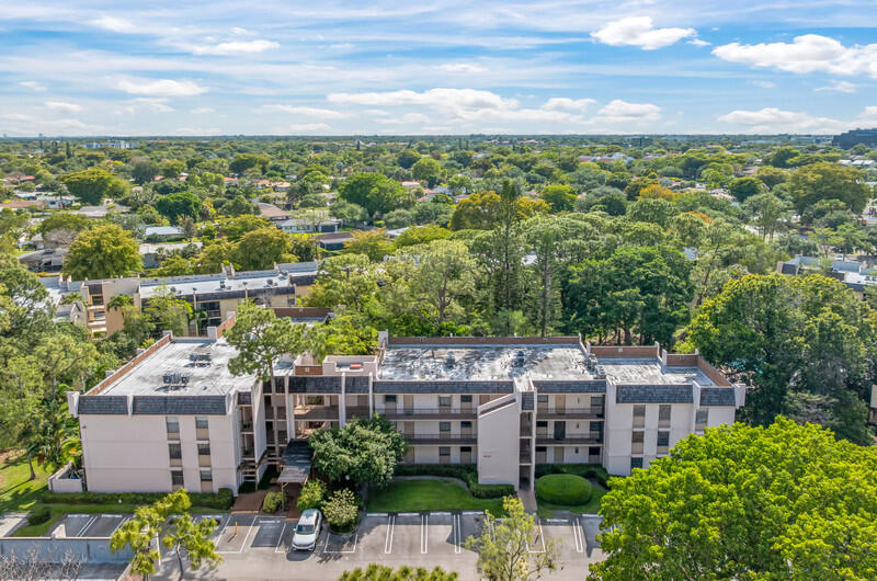 GREENGLADES CONDO I - Residential